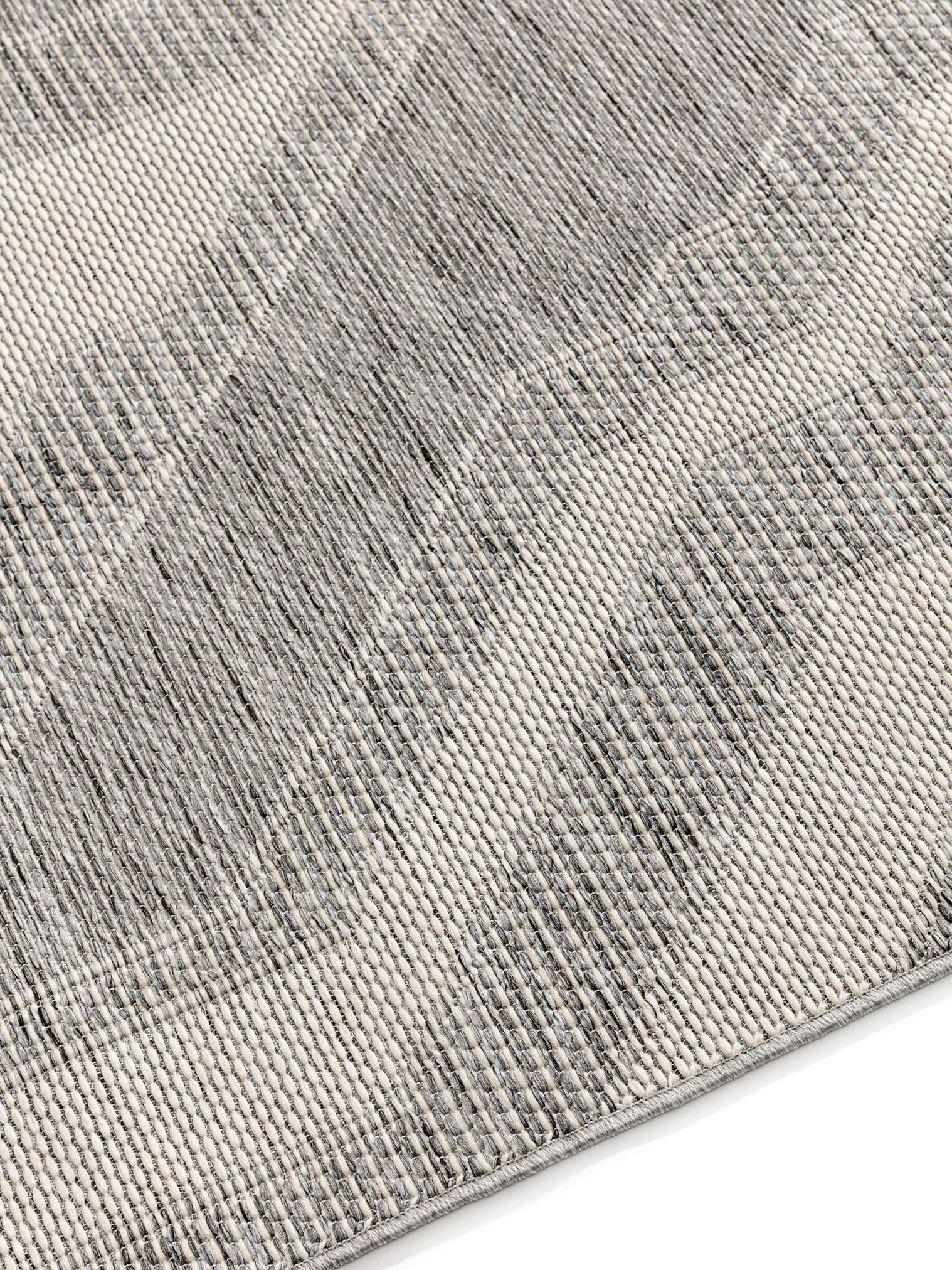 Rug made of 100% Polypropylene in Grey with a 1- 5 mm high pile by benuta Nest
