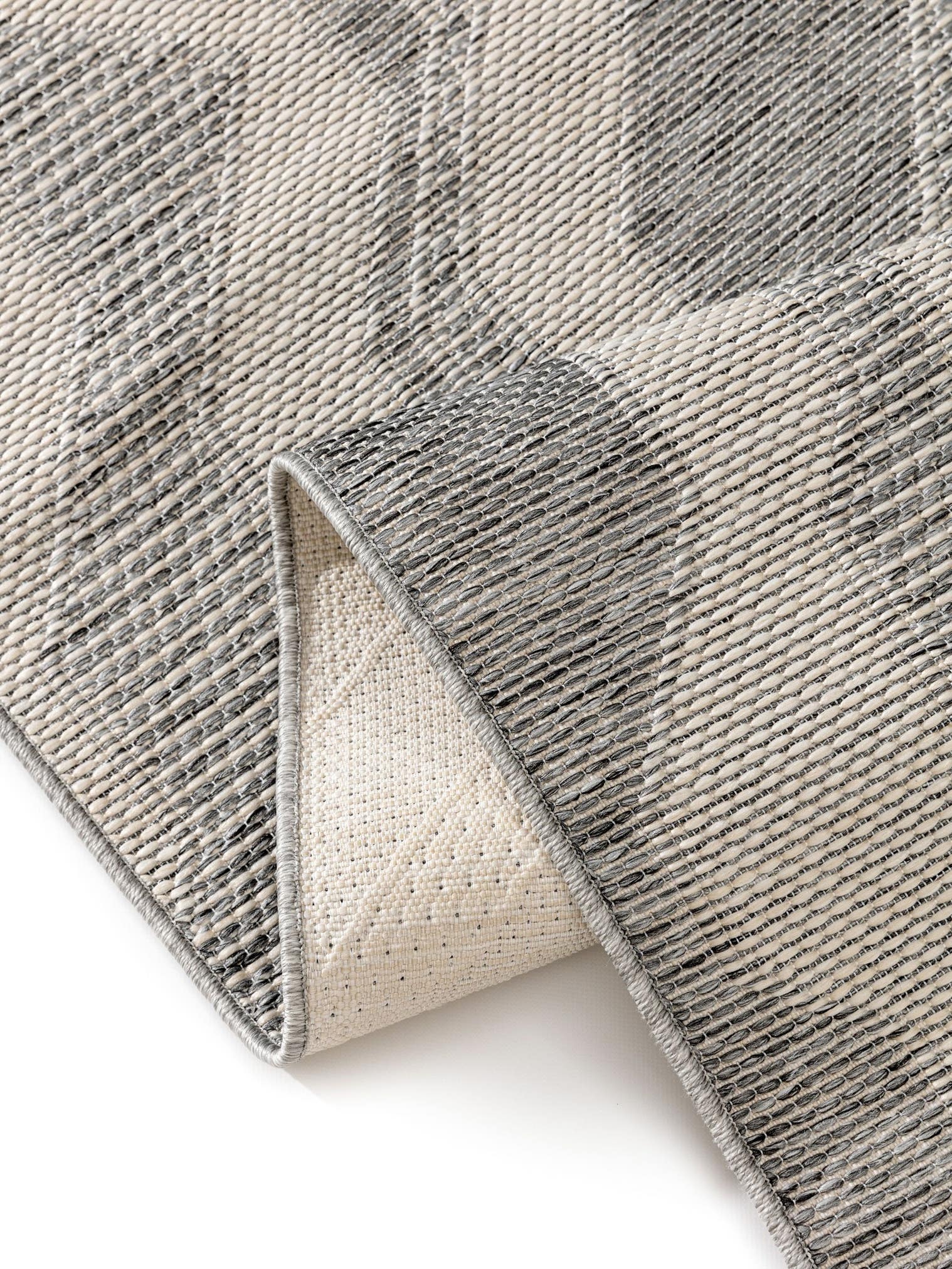 Rug made of 100% Polypropylene in Grey with a 1- 5 mm high pile by benuta Nest