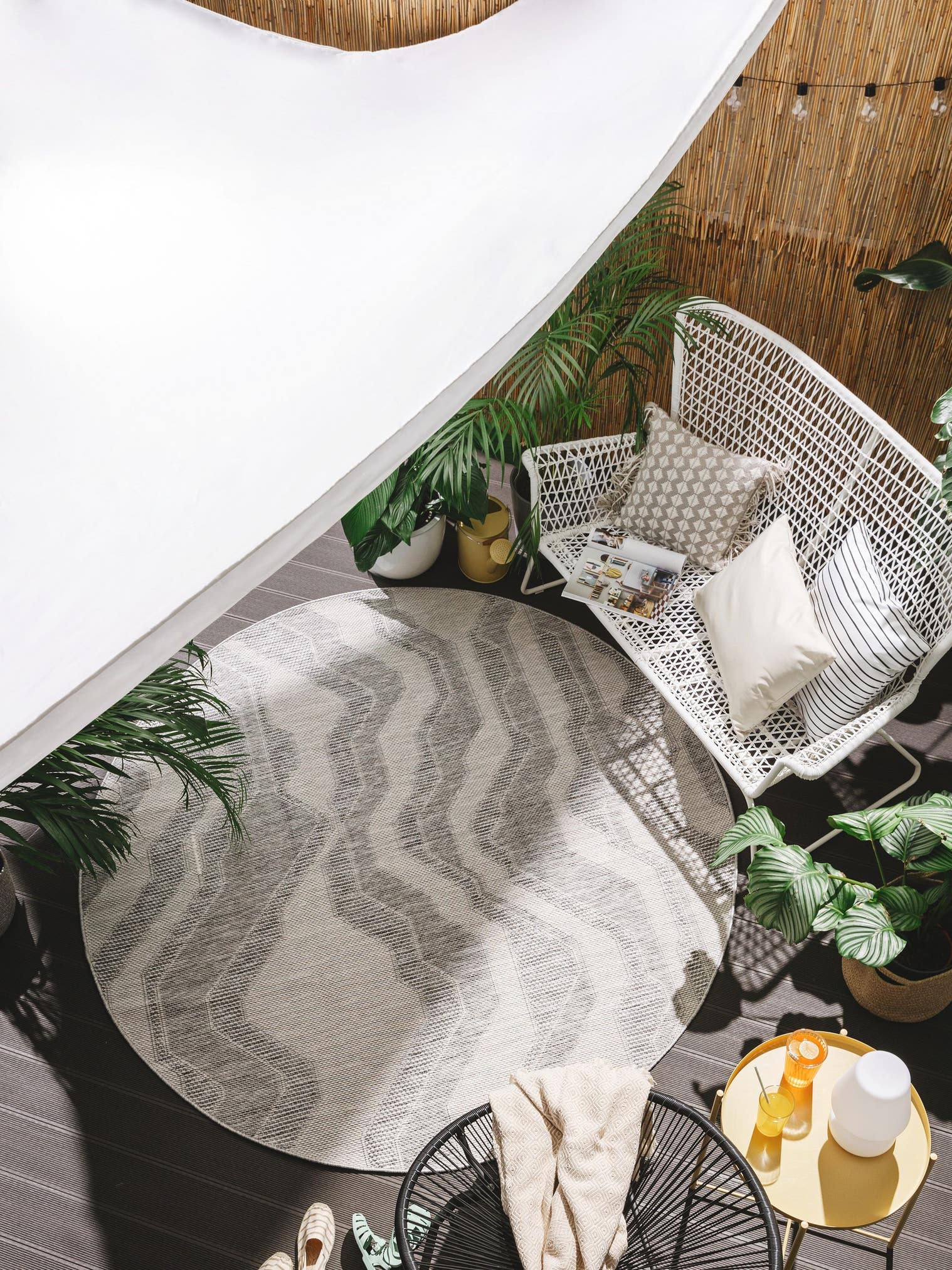 Teppich aus 100% Polypropylen in Grau mit bis 5 mm hohem Flor von benuta Nest
