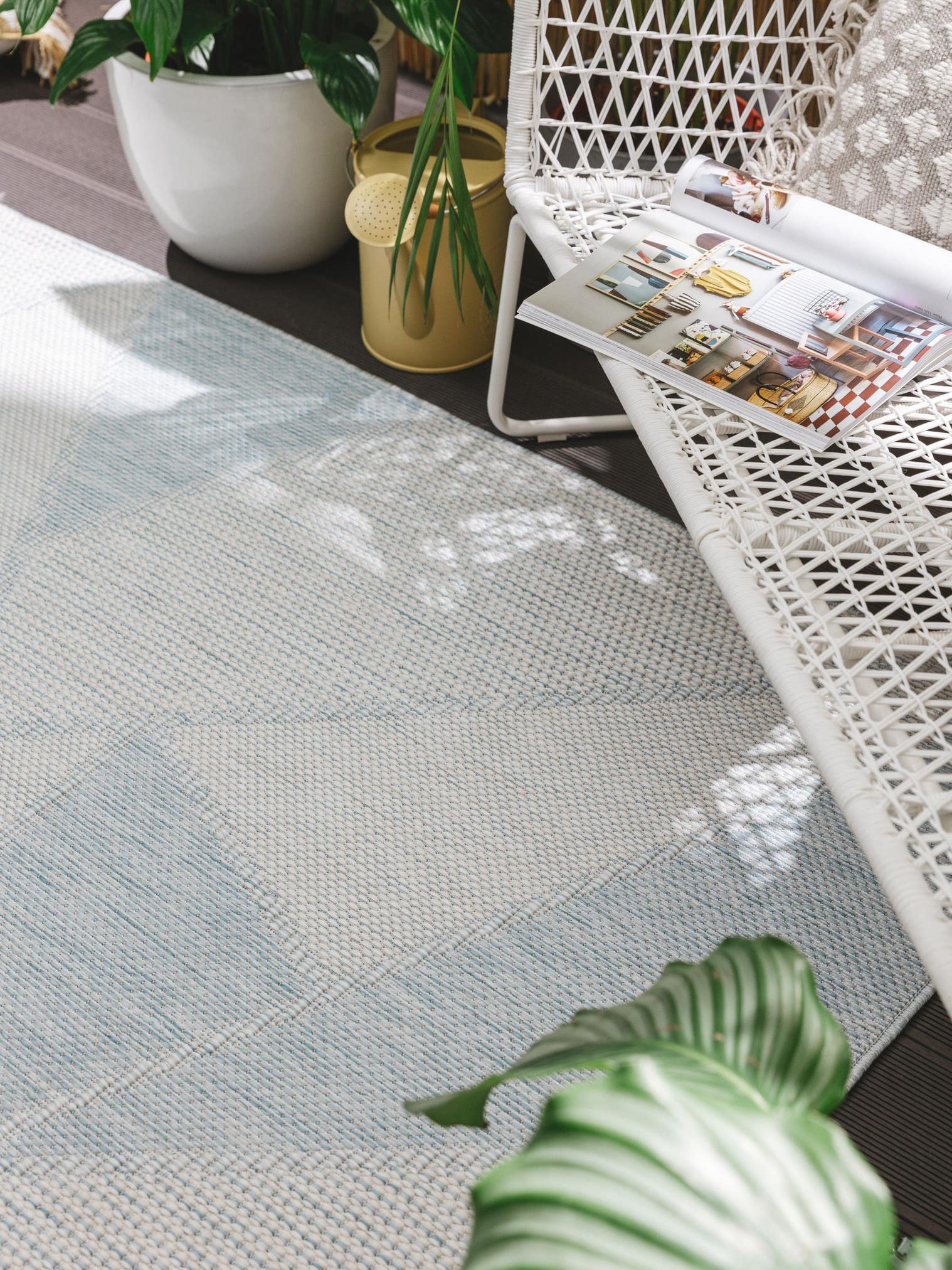 Teppich aus 100% Polypropylen in Blau mit bis 5 mm hohem Flor von benuta Nest