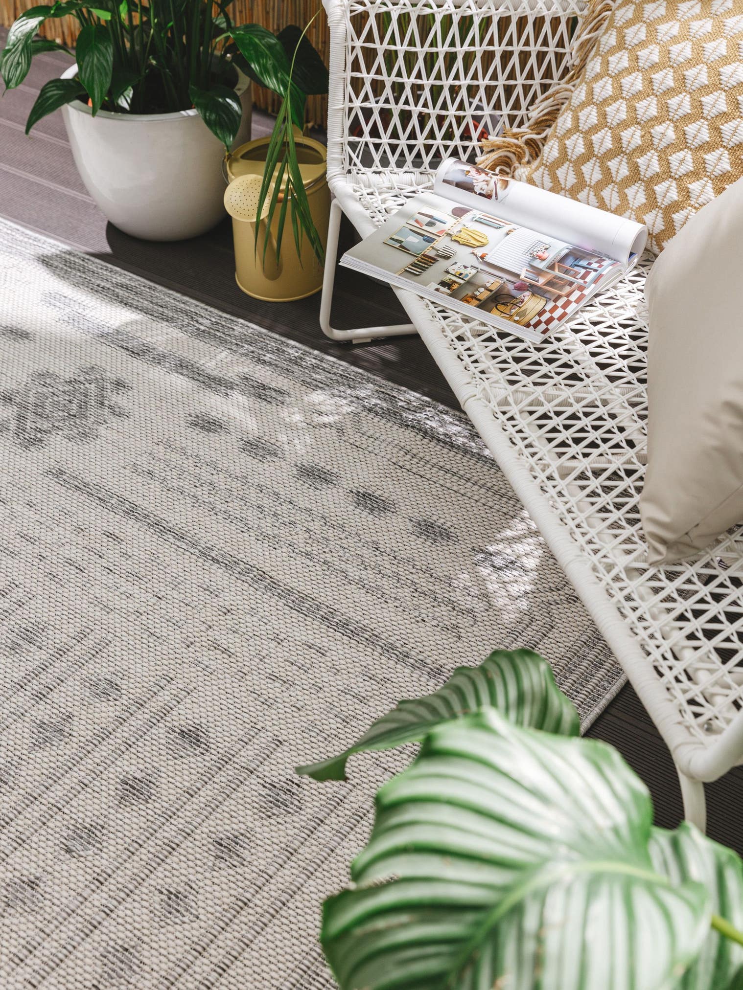 Rug made of 100% Polypropylene in Grey with a 1- 5 mm high pile by benuta Nest