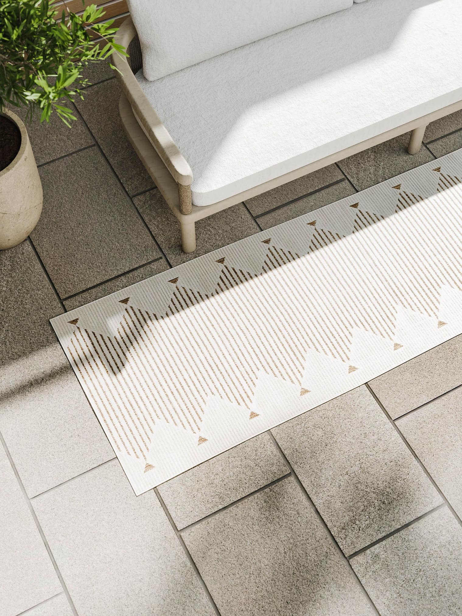 Rug made of 100% Polypropylene in White with a 1- 5 mm high pile by benuta Basic