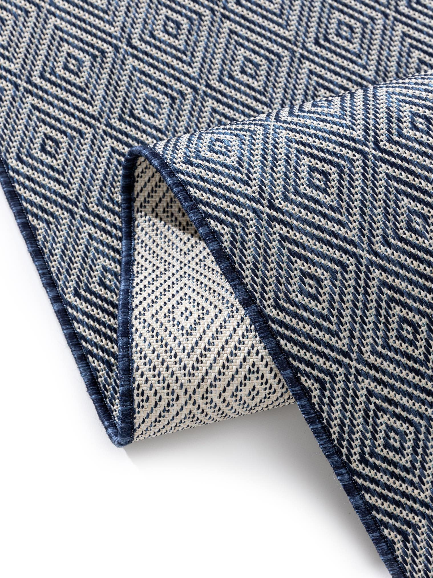Teppich aus 100% Polypropylen in Blau mit bis 5 mm hohem Flor von benuta Basic