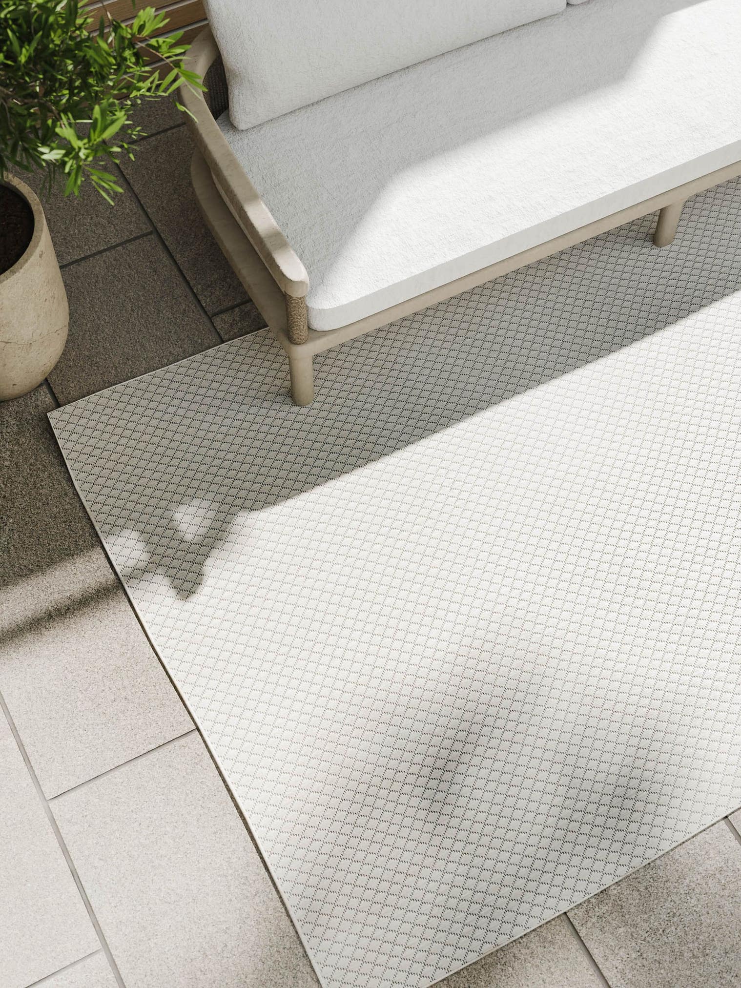 Rug made of 100% Polypropylene in White with a 1- 5 mm high pile by benuta Basic