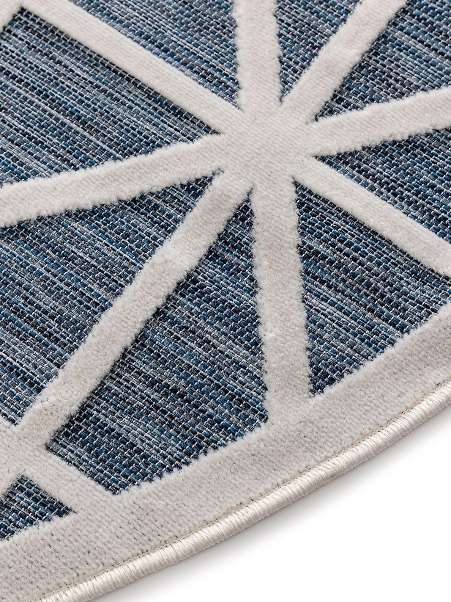 Tapis en 100% Polypropylène en Bleu avec une pile de 1- 5 mm de hauteur de benuta Pop