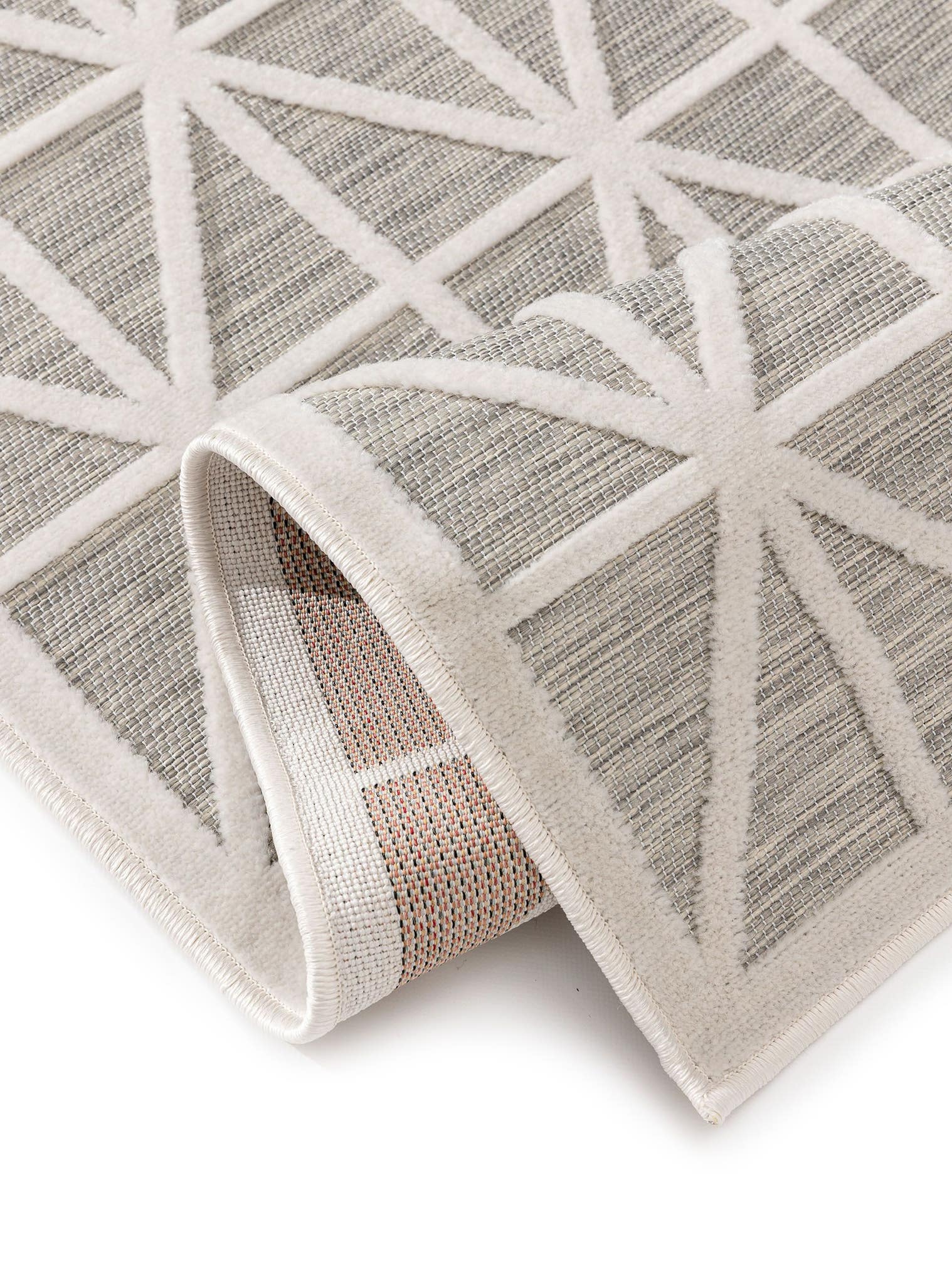 Teppich aus 100% Polypropylen in Grau mit bis 5 mm hohem Flor von benuta Pop