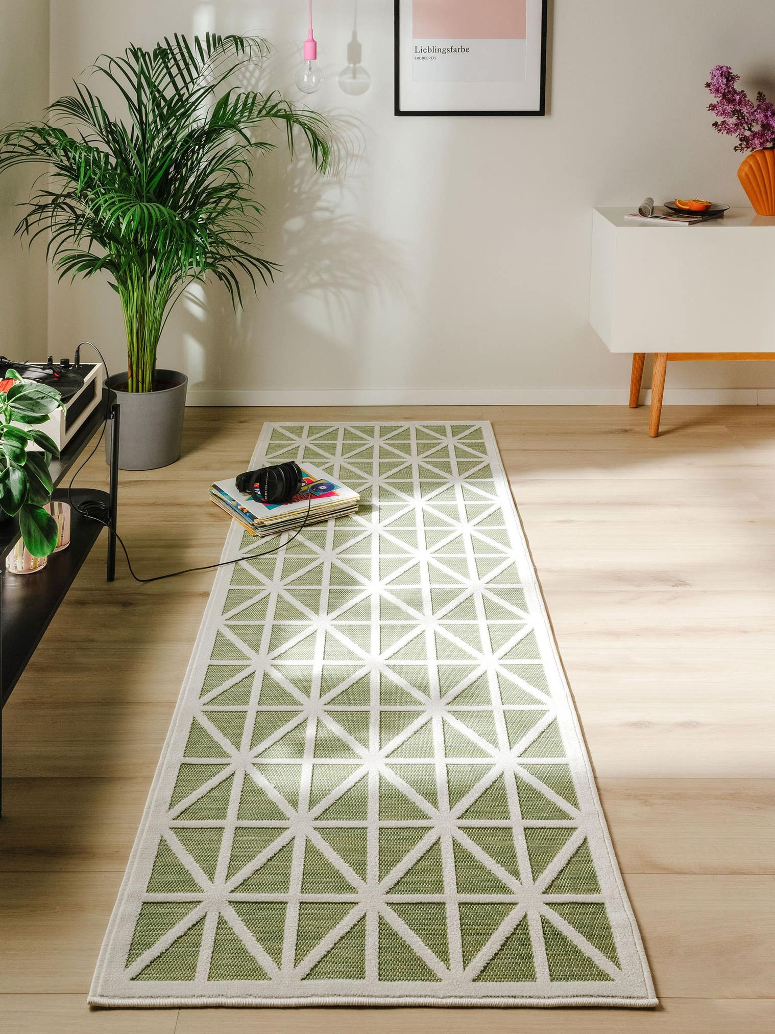 Teppich aus 100% Polypropylen in Grün mit bis 5 mm hohem Flor von benuta Pop