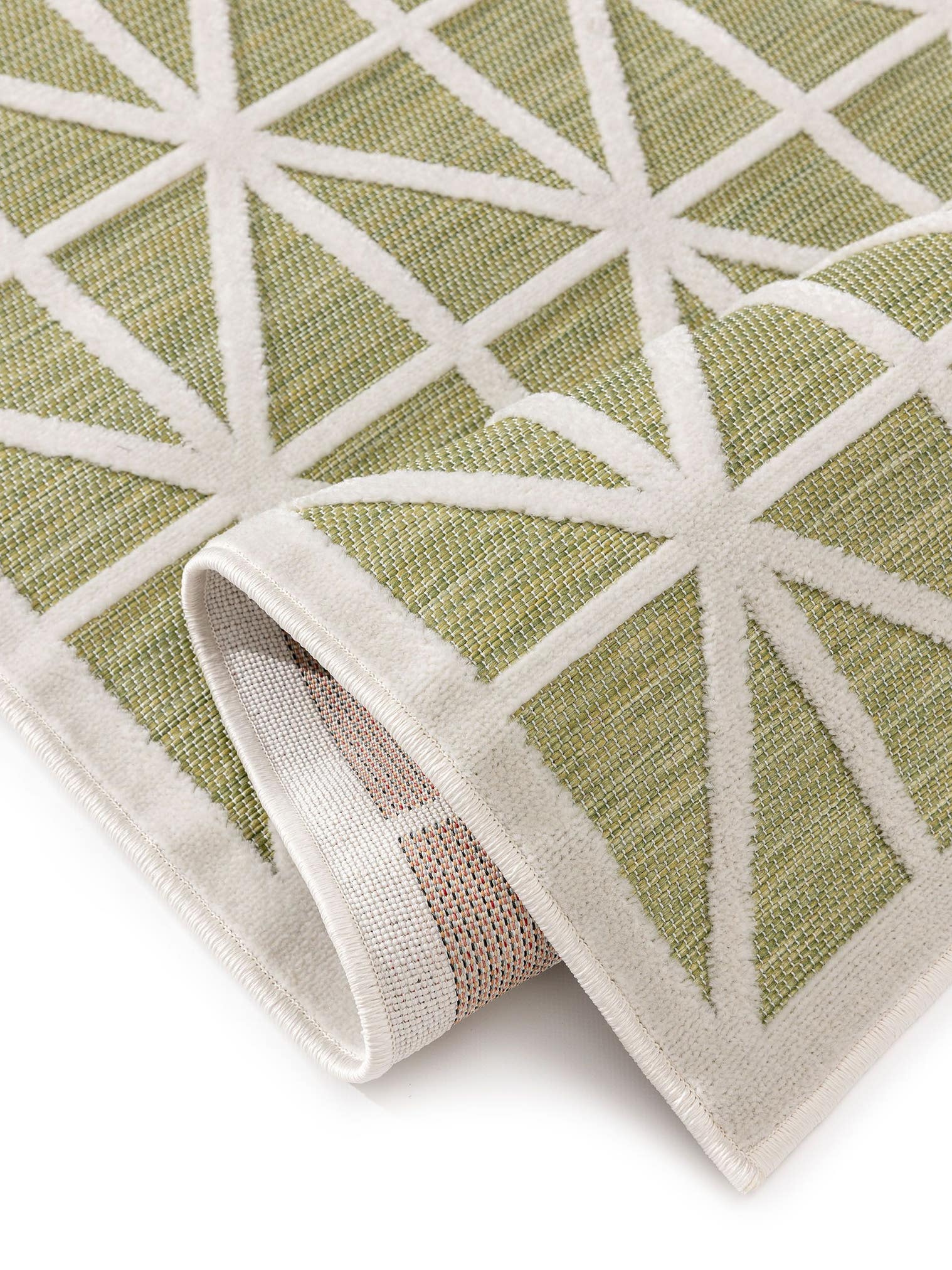 Teppich aus 100% Polypropylen in Grün mit bis 5 mm hohem Flor von benuta Pop