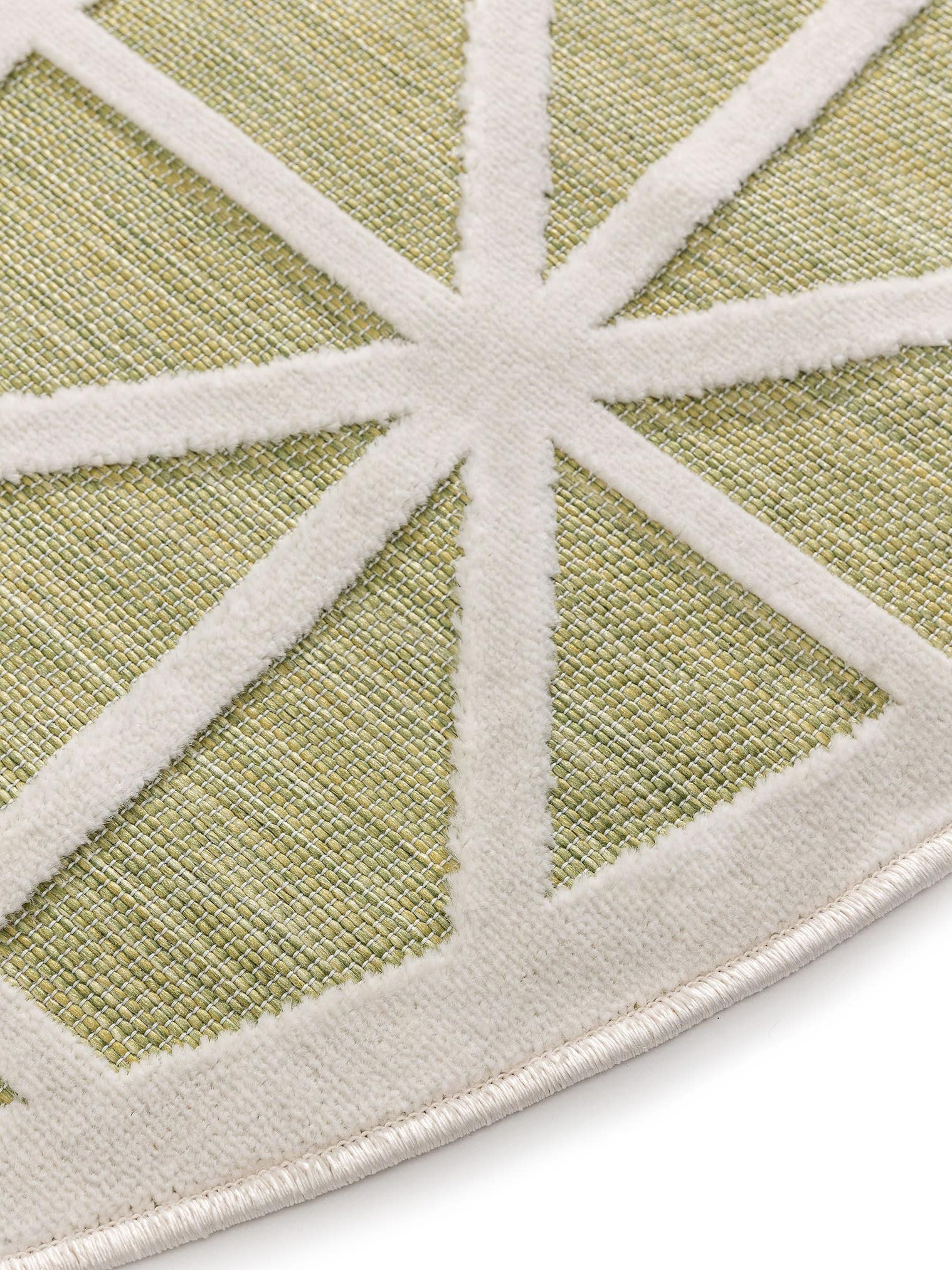 Teppich aus 100% Polypropylen in Grün mit bis 5 mm hohem Flor von benuta Pop