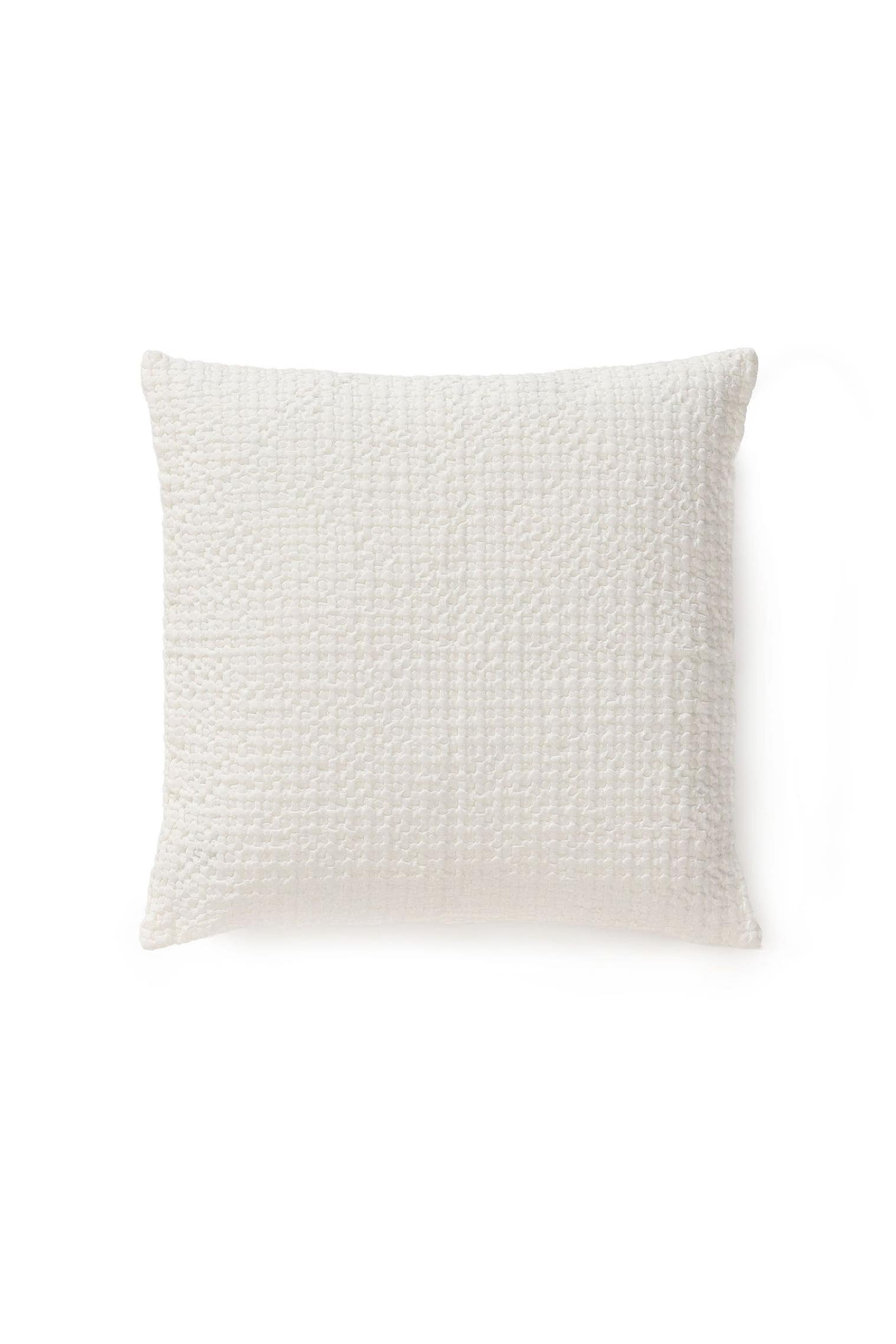 Cushion Cover Cloe Cream in Relief design made of 100% Cotton by benuta Pop