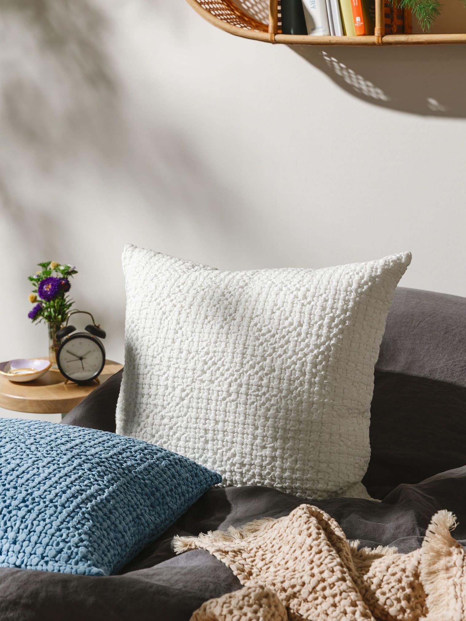 Cushion Cover Cloe Cream in Relief design made of 100% Cotton by benuta Pop