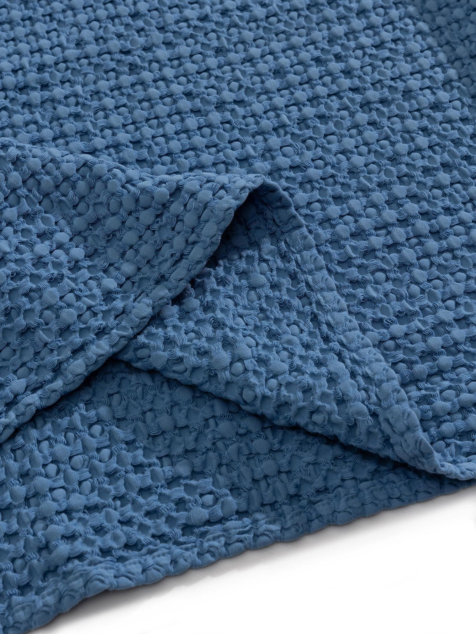 Plaid in cotone Cloe Azzuro in Relief-ontwerp van 100% Cotone door benuta