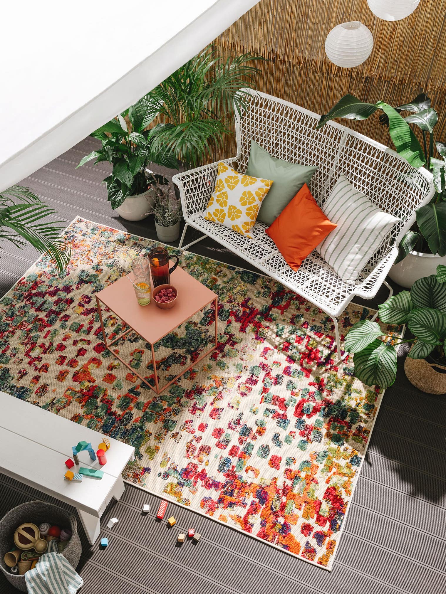 Teppich aus 100% Polypropylen in Multicolor mit 6 bis 10 mm hohem Flor von benuta Nest