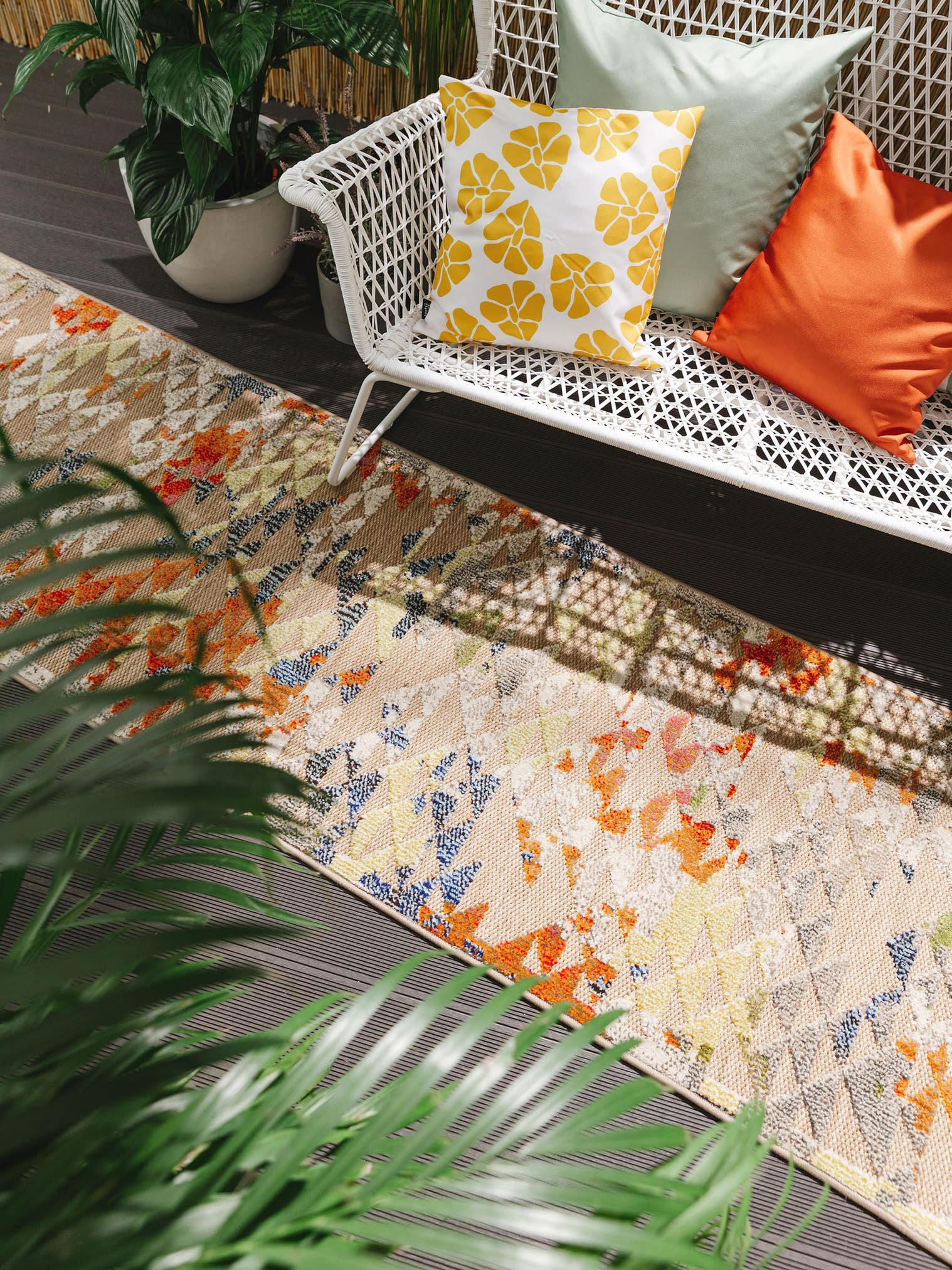 Teppich aus 100% Polypropylen in Multicolor mit 6 bis 10 mm hohem Flor von benuta Nest
