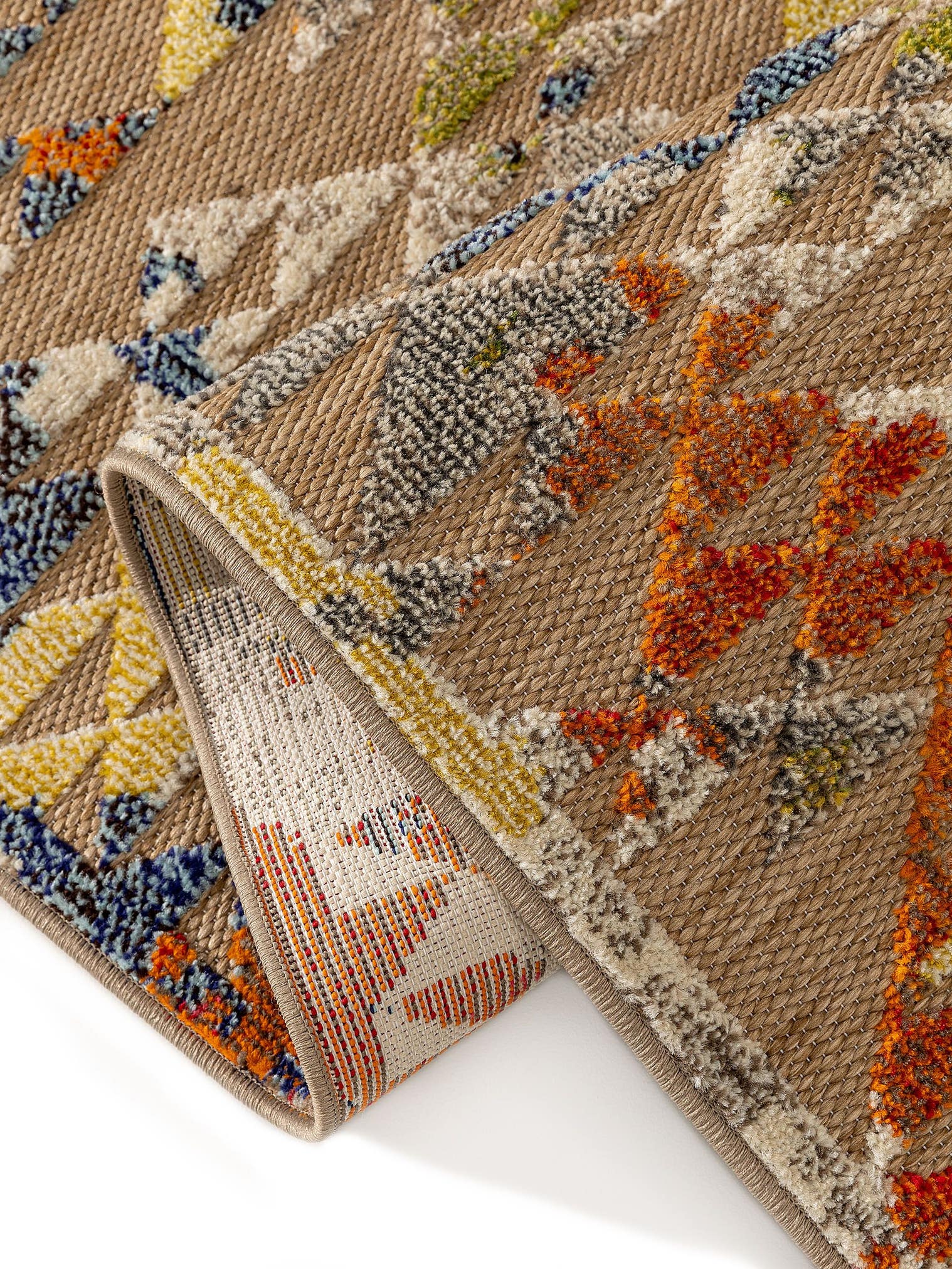 Teppich aus 100% Polypropylen in Multicolor mit 6 bis 10 mm hohem Flor von benuta Nest