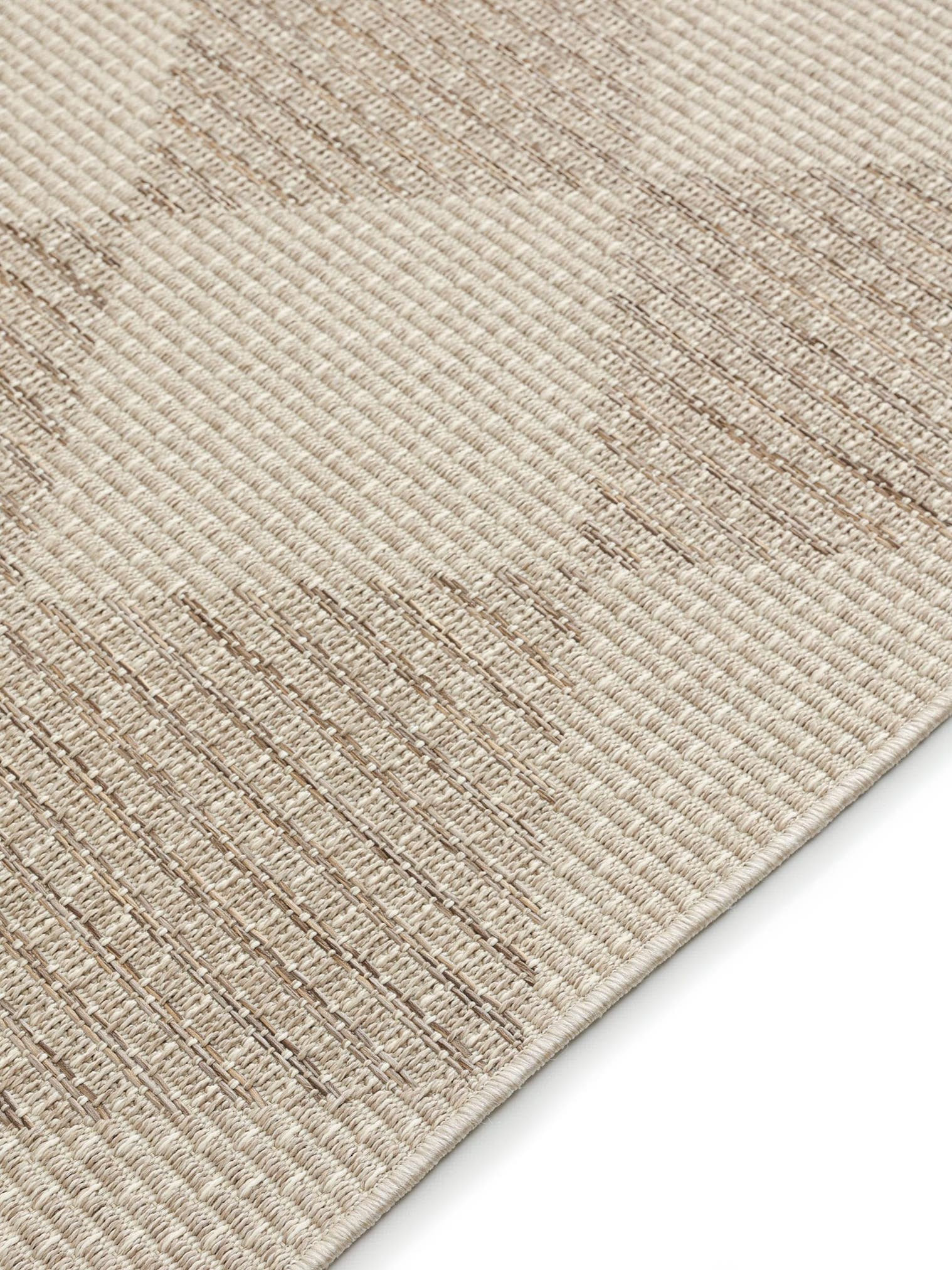 Teppich aus 100% Polypropylen in Beige mit bis 5 mm hohem Flor von benuta Pop