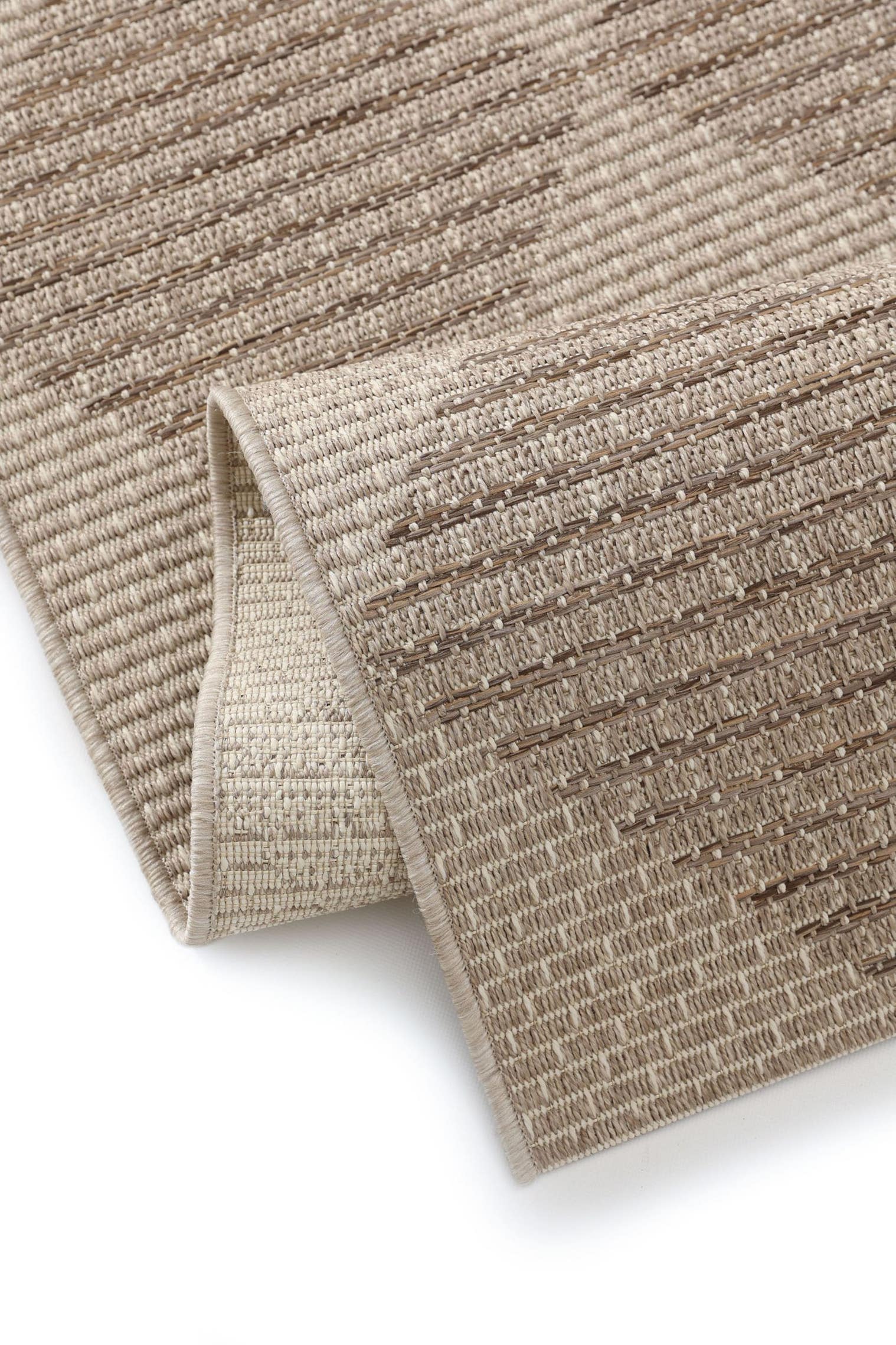 Teppich aus 100% Polypropylen in Beige mit bis 5 mm hohem Flor von benuta Pop