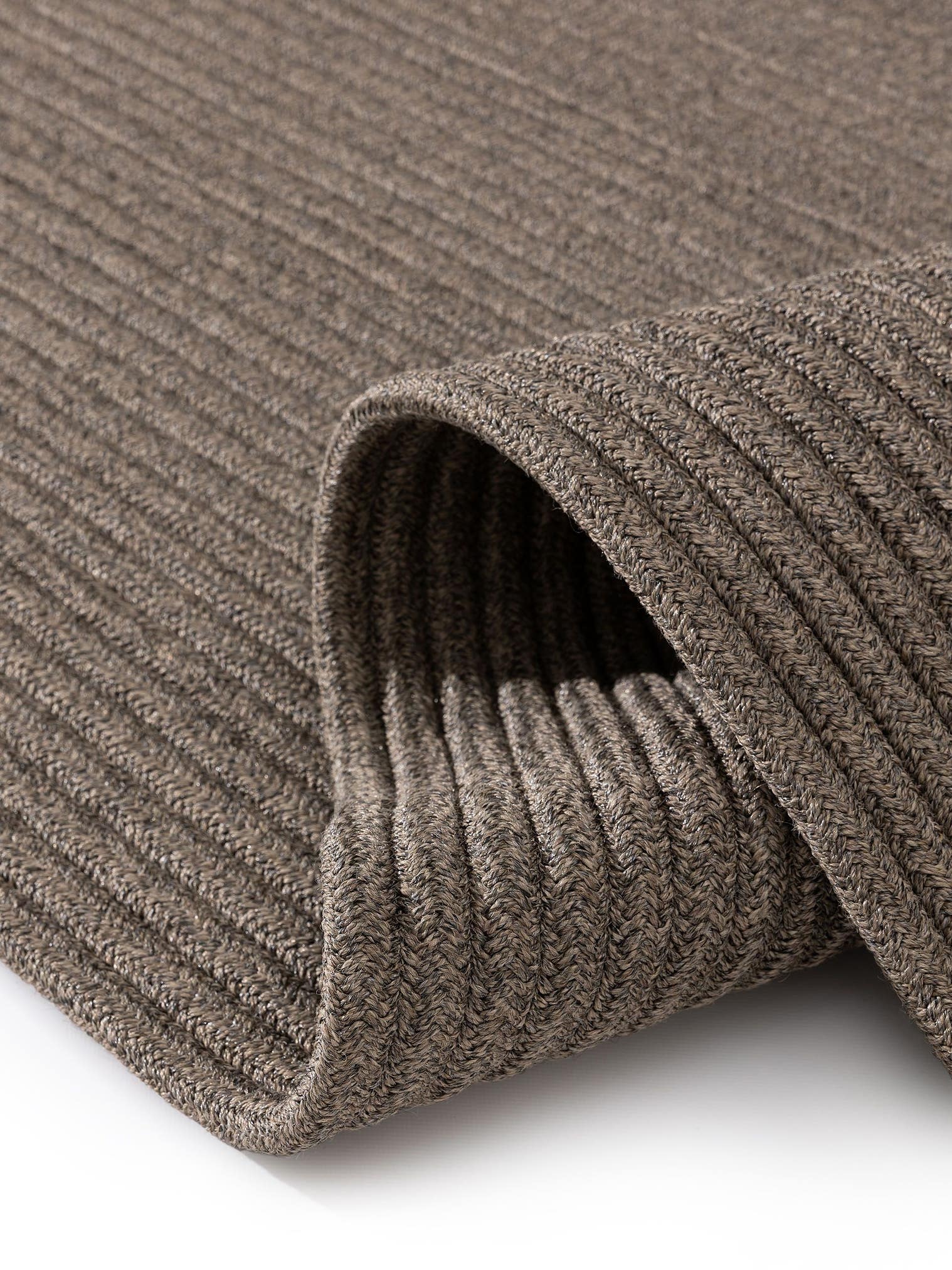 Tæppe af 80% Polypropylen, 20% Polyester i Grå med 1- 5 mm høj luv fra benuta Finest