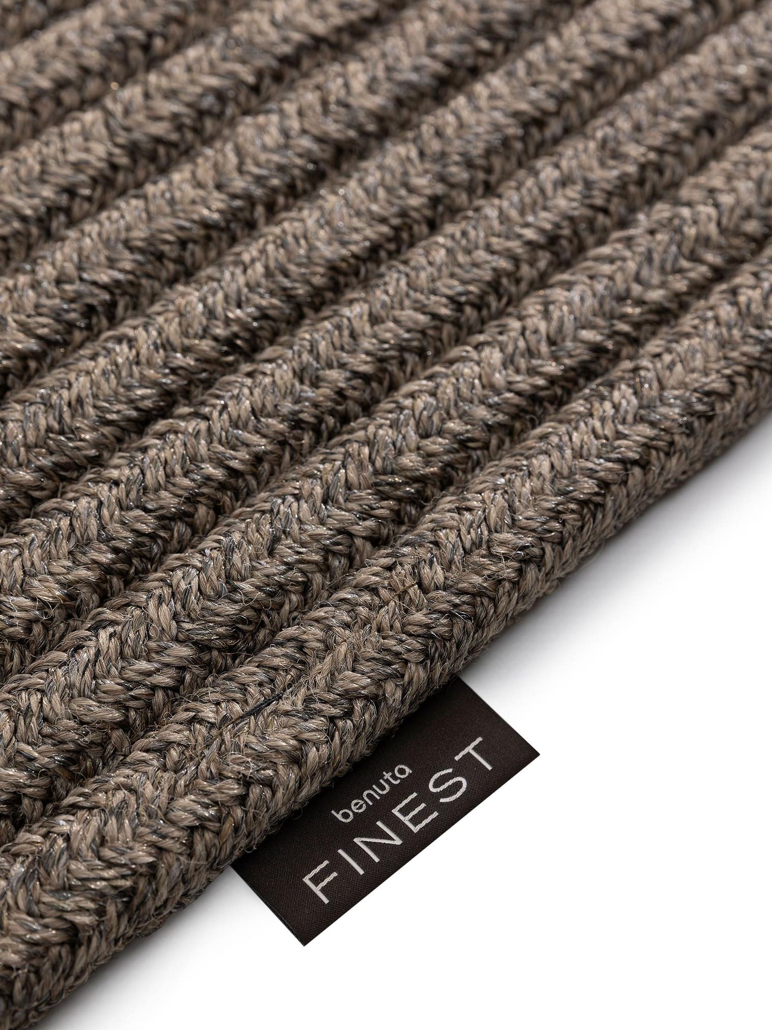 Tæppe af 80% Polypropylen, 20% Polyester i Grå med 1- 5 mm høj luv fra benuta Finest