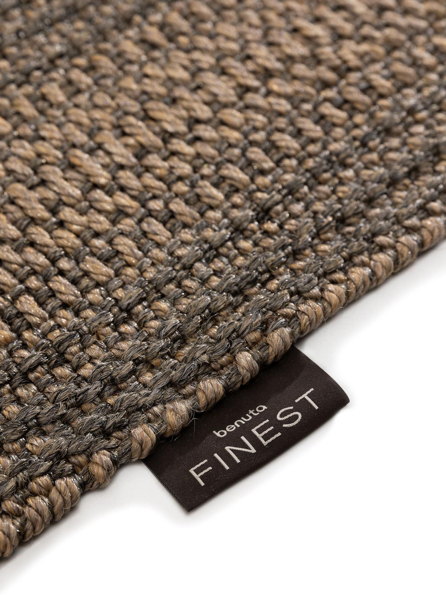 Teppich aus 100% Polypropylen in Beige mit bis 5 mm hohem Flor von benuta Finest