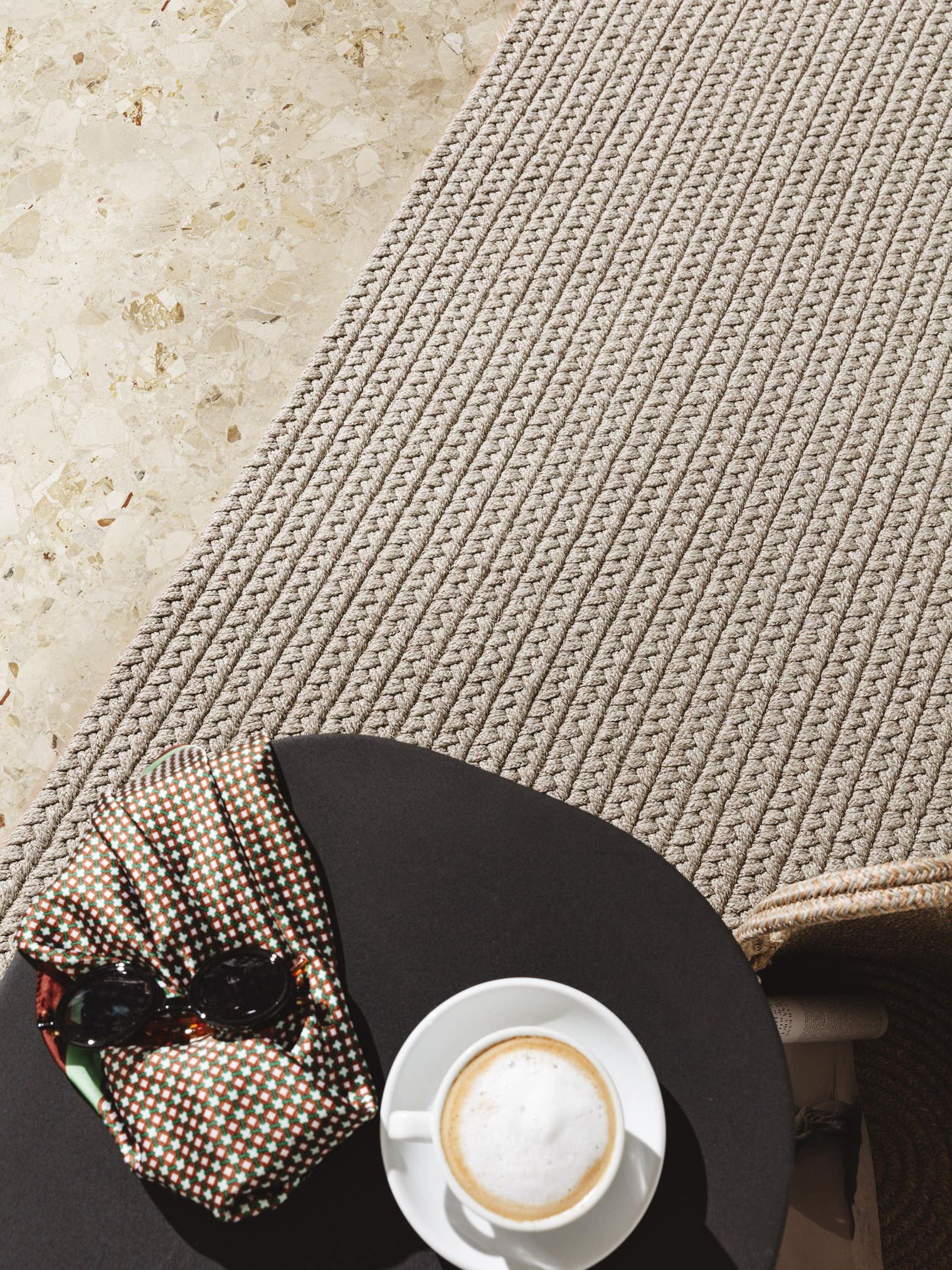 Tapis en 50% Polyester, 50% Polypropylène en Gris avec une pile de 1- 5 mm de hauteur de benuta Finest