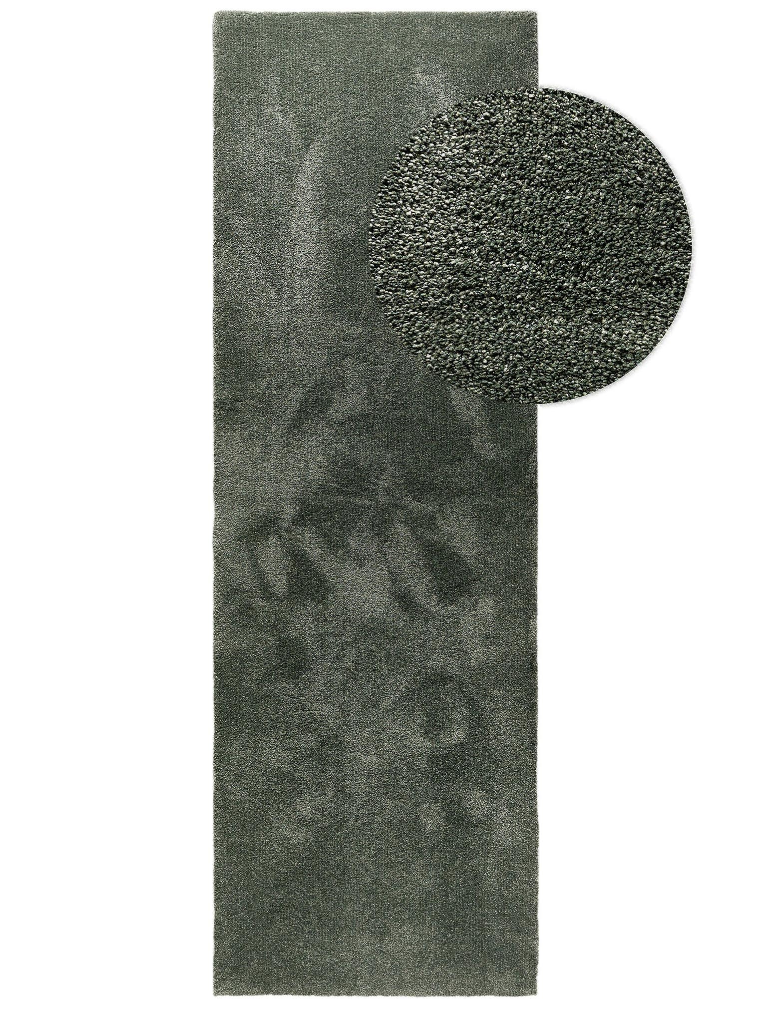 Teppich aus 100% Polypropylen in Grün mit 11 bis 20 mm hohem Flor von benuta Nest