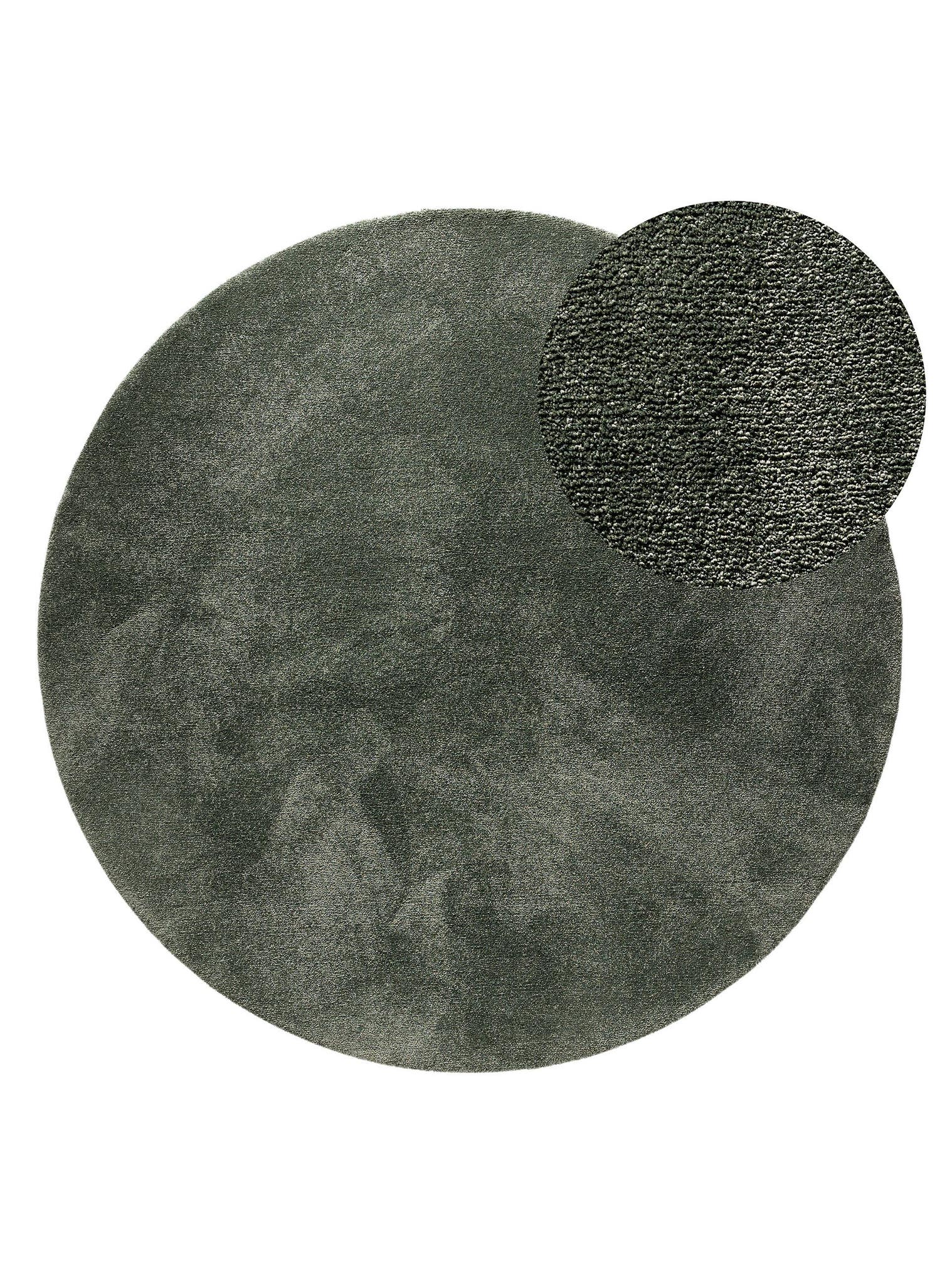 Teppich aus 100% Polypropylen in Grün mit 11 bis 20 mm hohem Flor von benuta Nest