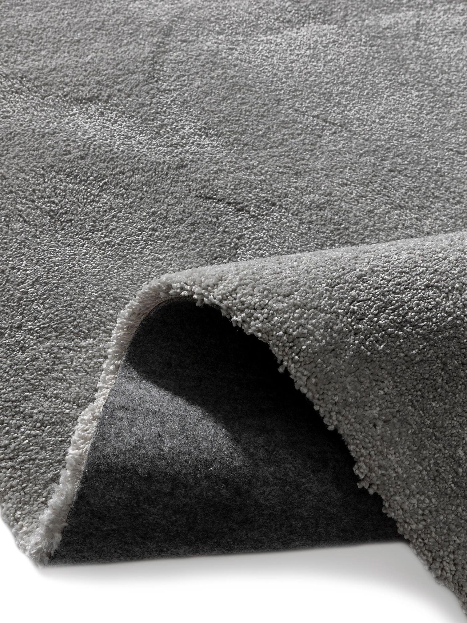 Teppich aus 100% Polypropylen in Grau mit 11 bis 20 mm hohem Flor von benuta Nest