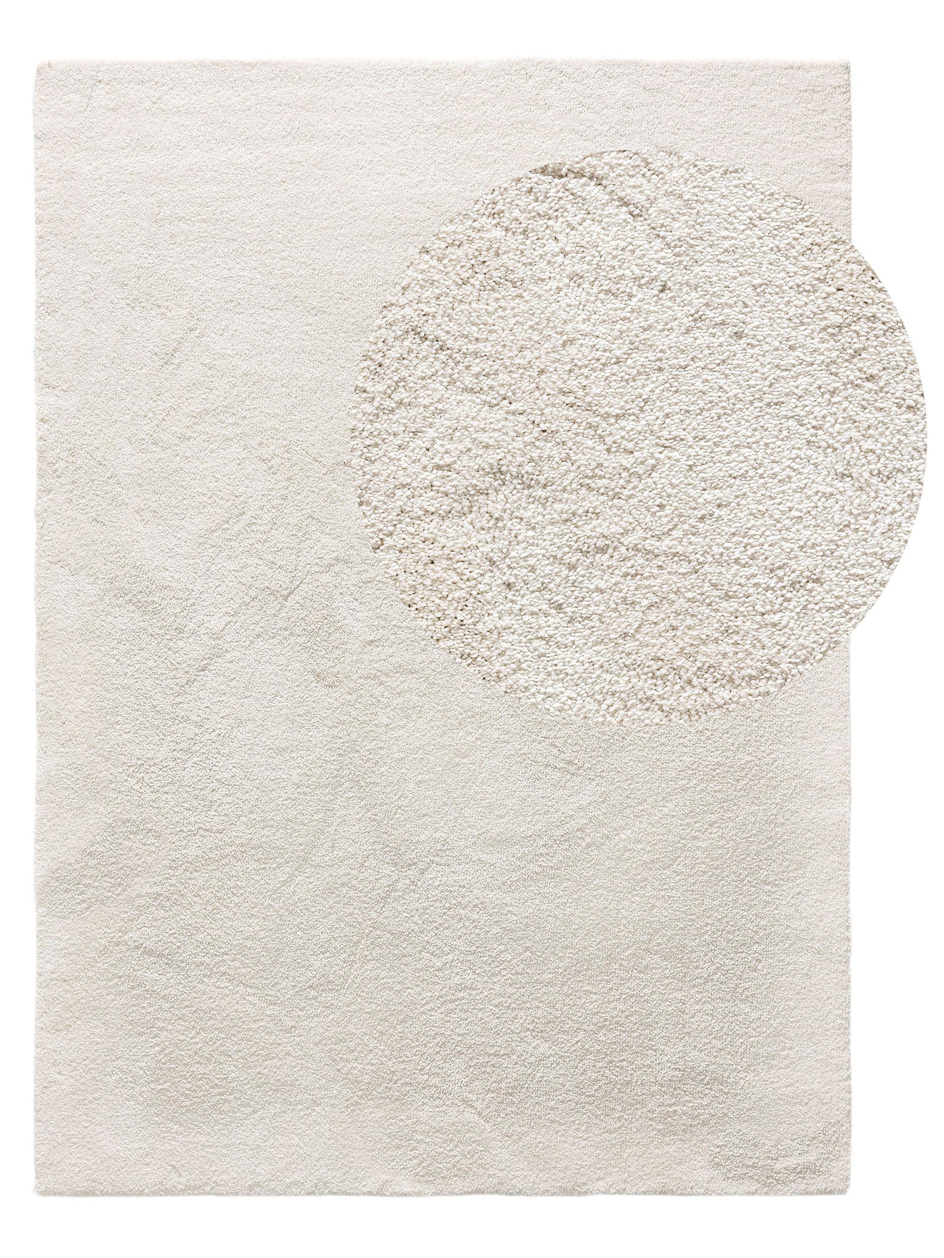 Rug made of 100% Polypropylene in White with a 11 - 20 mm high pile by benuta Nest