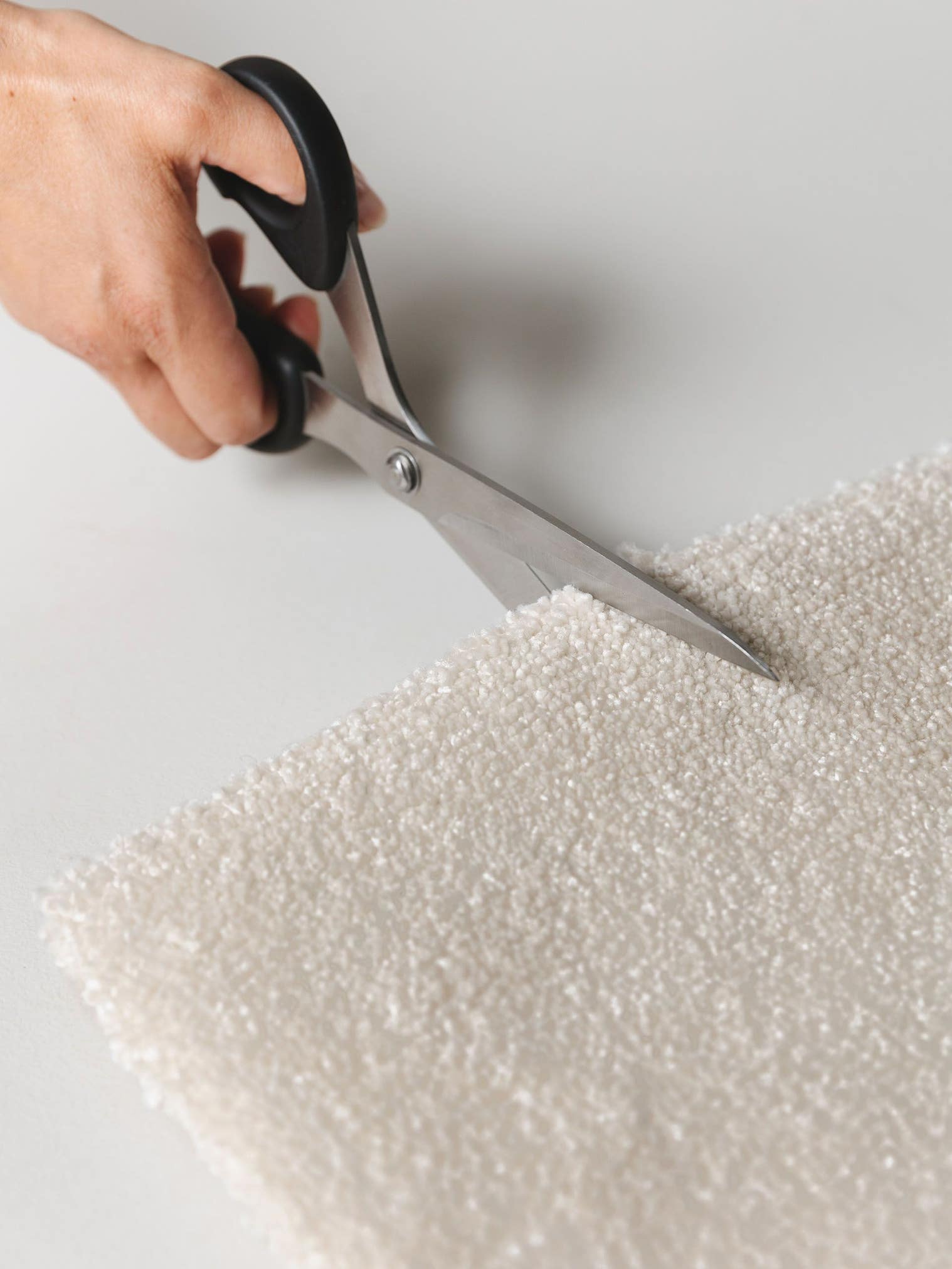 Rug made of 100% Polypropylene in White with a 11 - 20 mm high pile by benuta Nest
