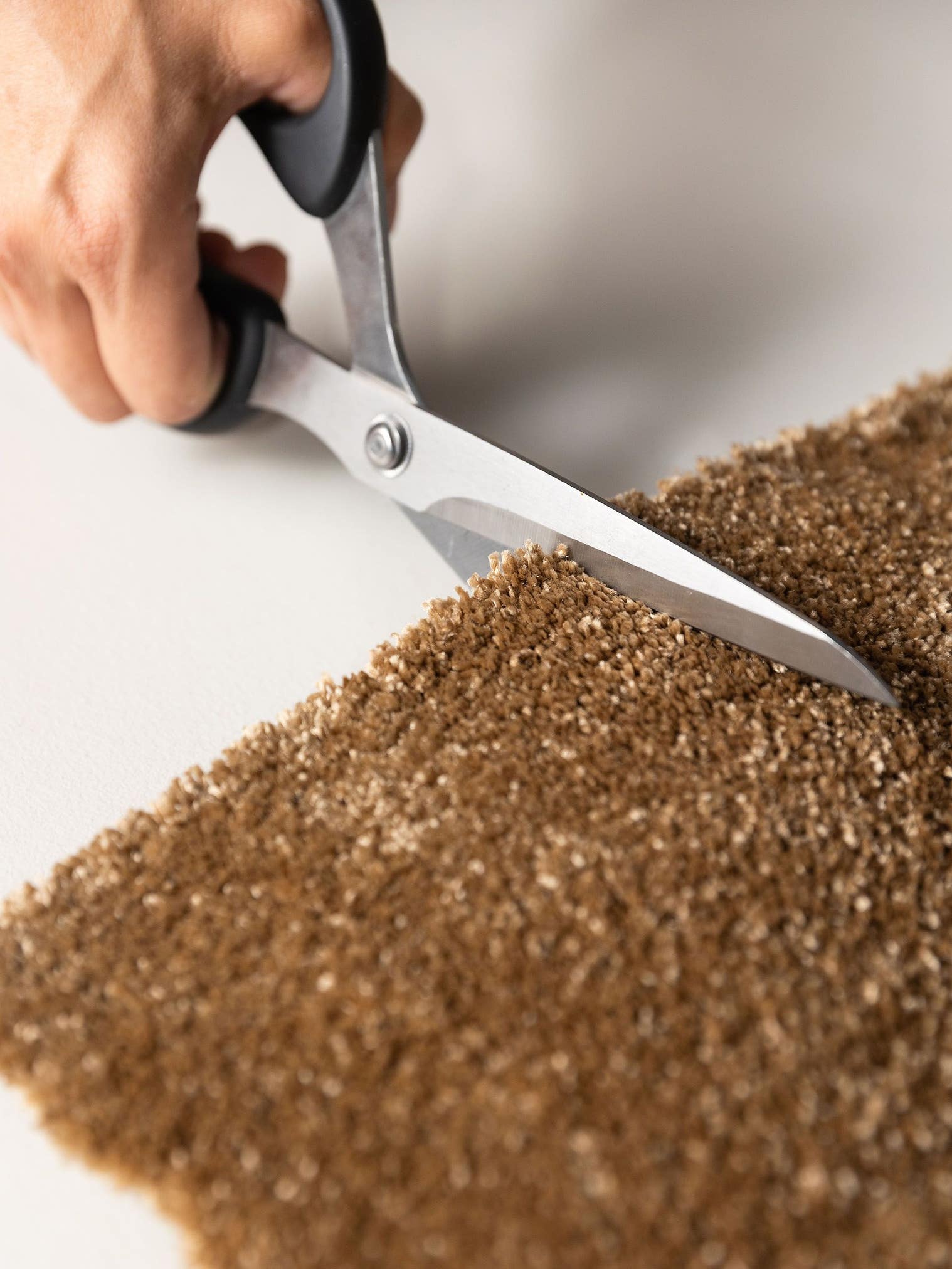 Tapijt van 100% polyester (30% gerecyclede) in Beige met een 11 - 20 mm hoge pool van benuta Nest