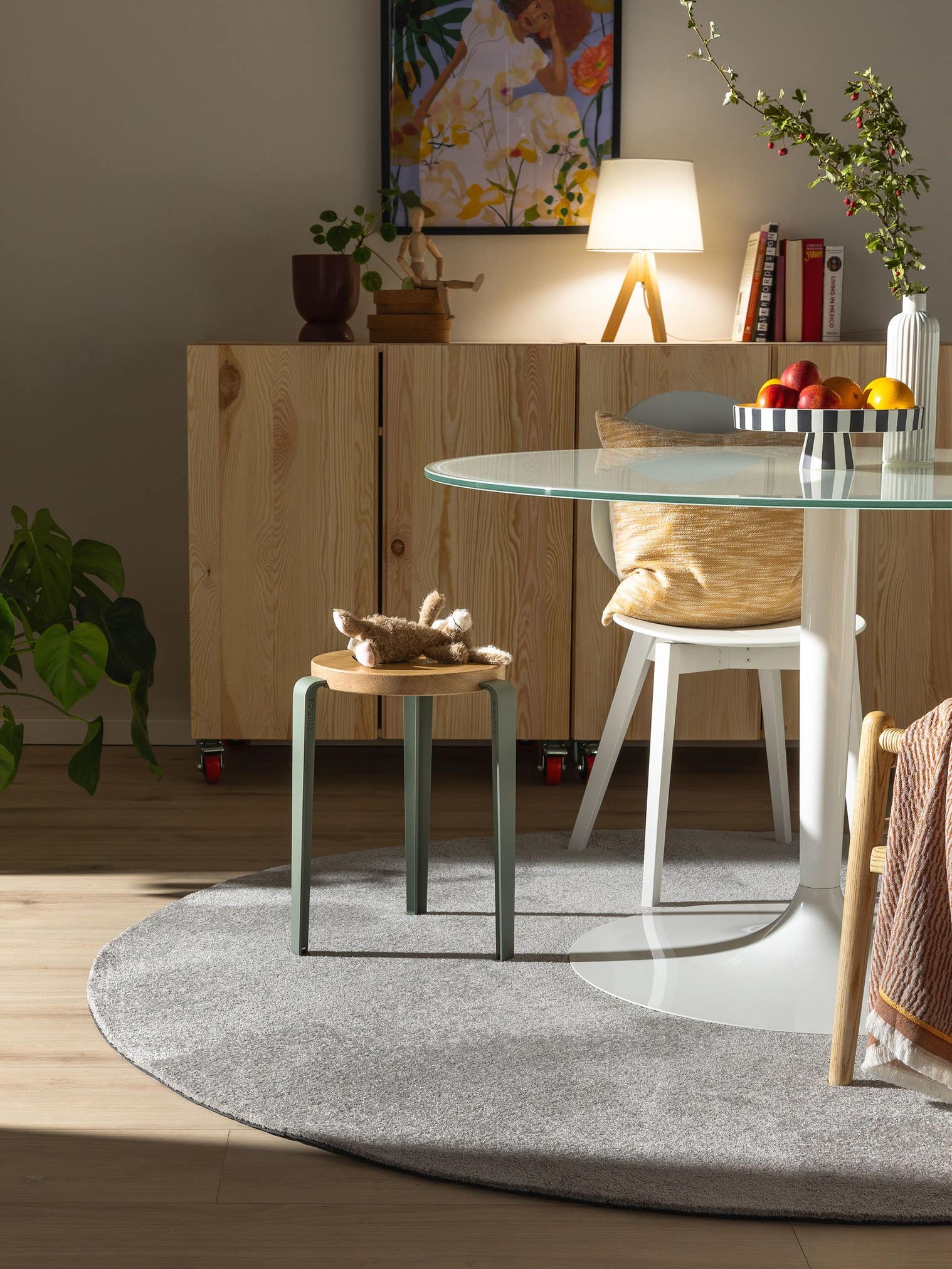 Teppich aus 100% Polyester (30% recycled) in Grau mit 11 bis 20 mm hohem Flor von benuta Nest