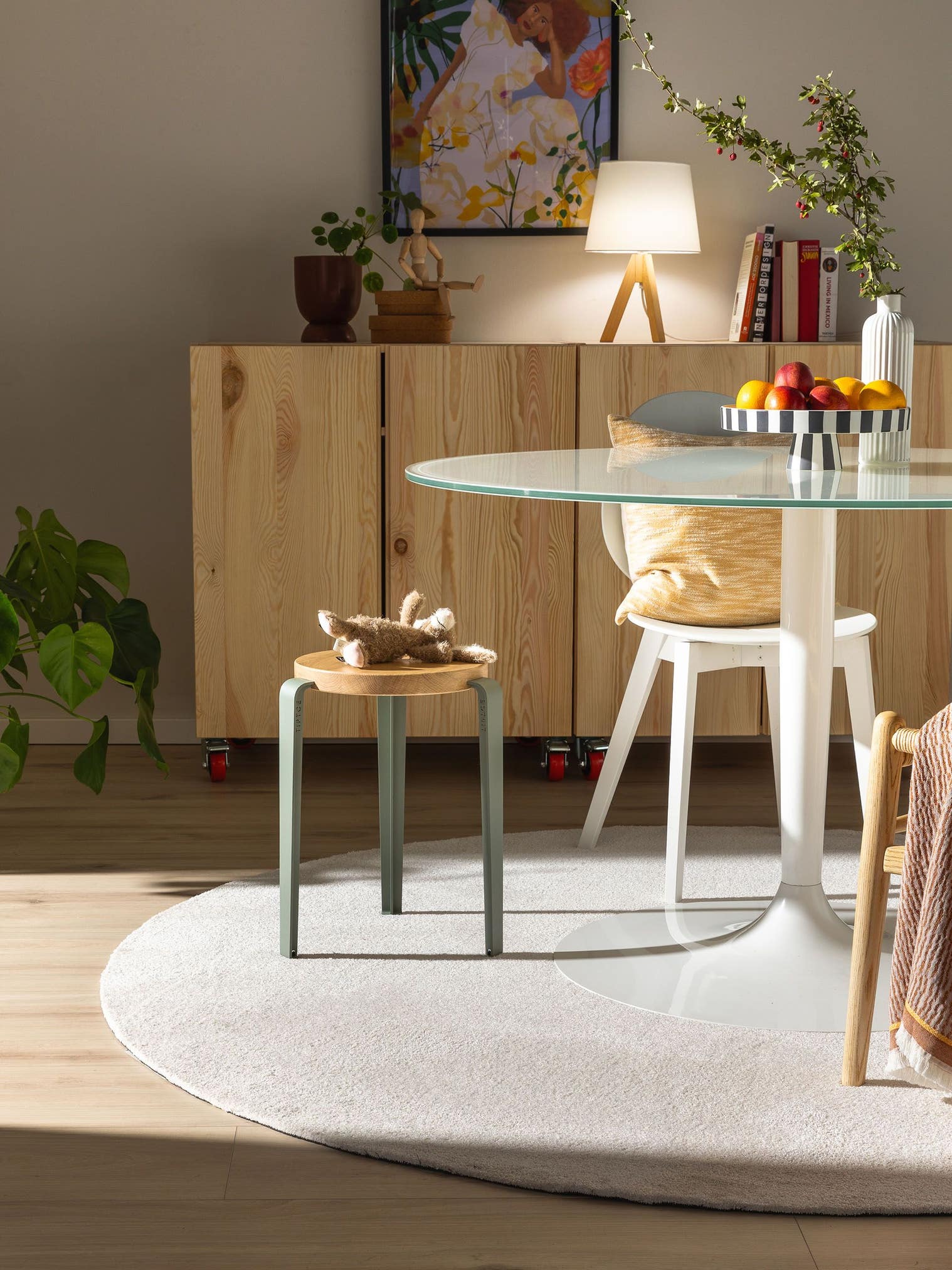 Matta av 100% Polyester (30% återvunnen) i Vit med 11 - 20 mm hög lugg från benuta Nest