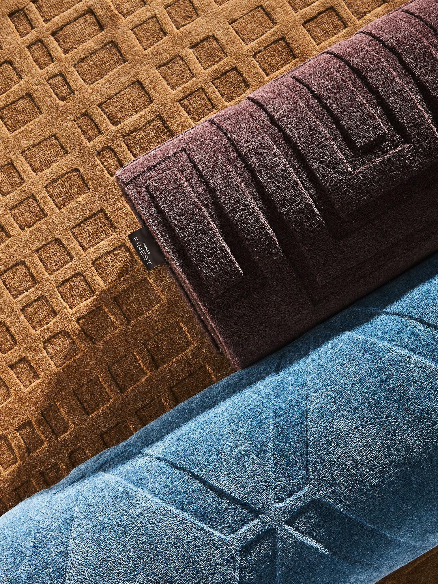 Tapis en 50% Laine, 50% Viscose en Rouge avec une pile de 11 - 20 mm de hauteur de benuta Finest