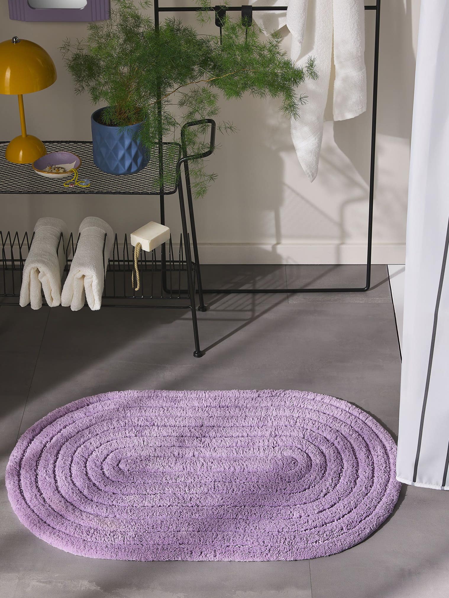 Teppich aus 100% Baumwolle in Lila mit 11 bis 20 mm hohem Flor von benuta Pop