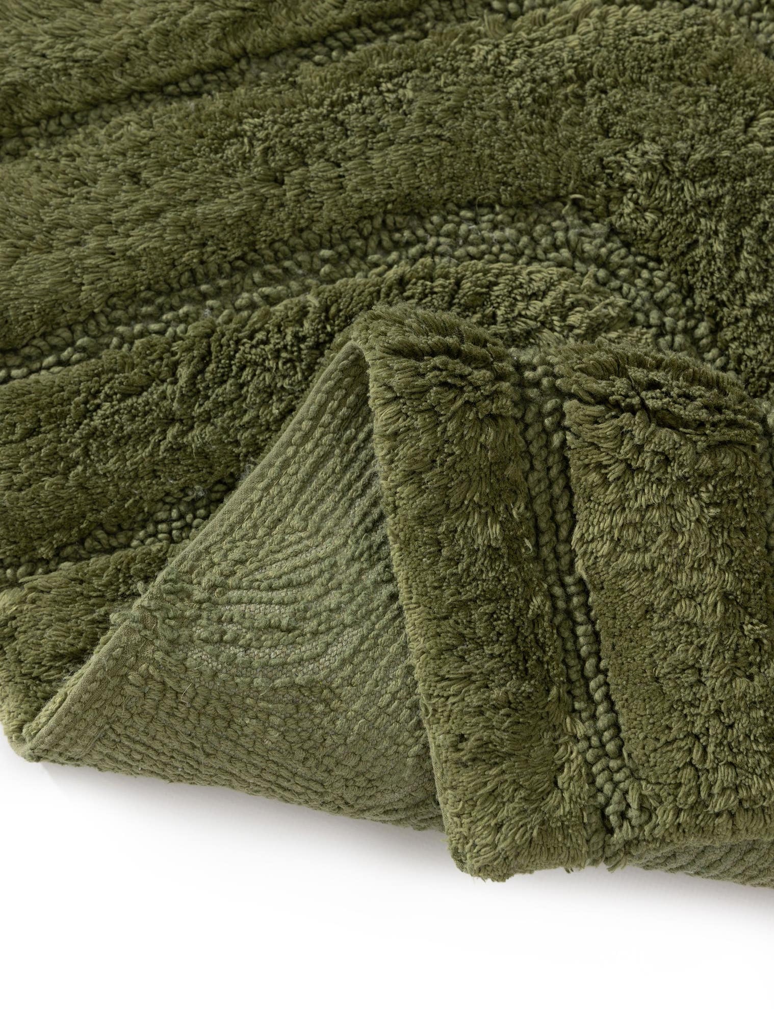Teppich aus 100% Baumwolle in Grün mit 11 bis 20 mm hohem Flor von benuta Nest