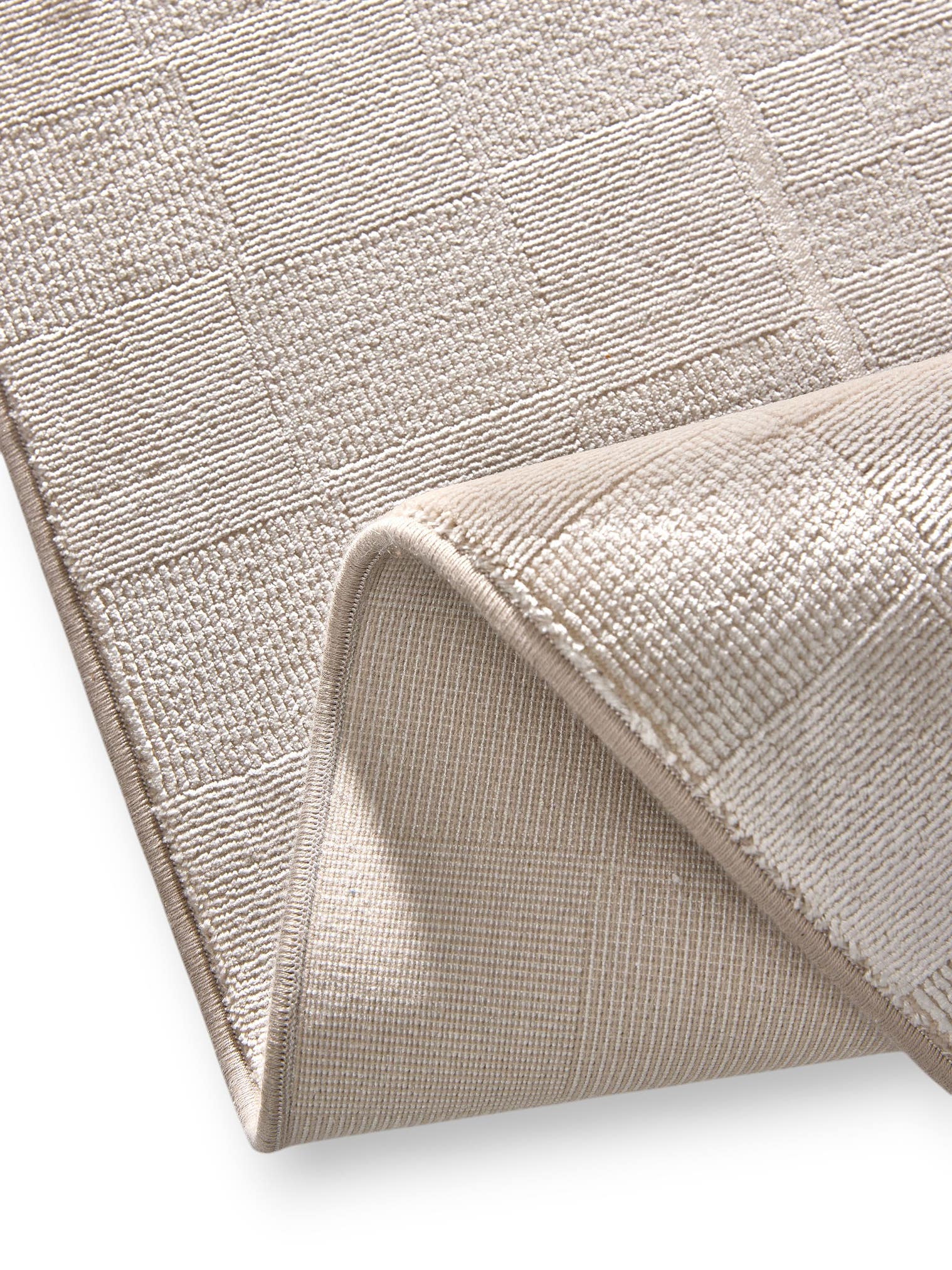 Tappeto di 60% Viscosa, 40% Poliacrilico (Ciniglia) in Beige con pelo alto 1- 5 mm da benuta Finest