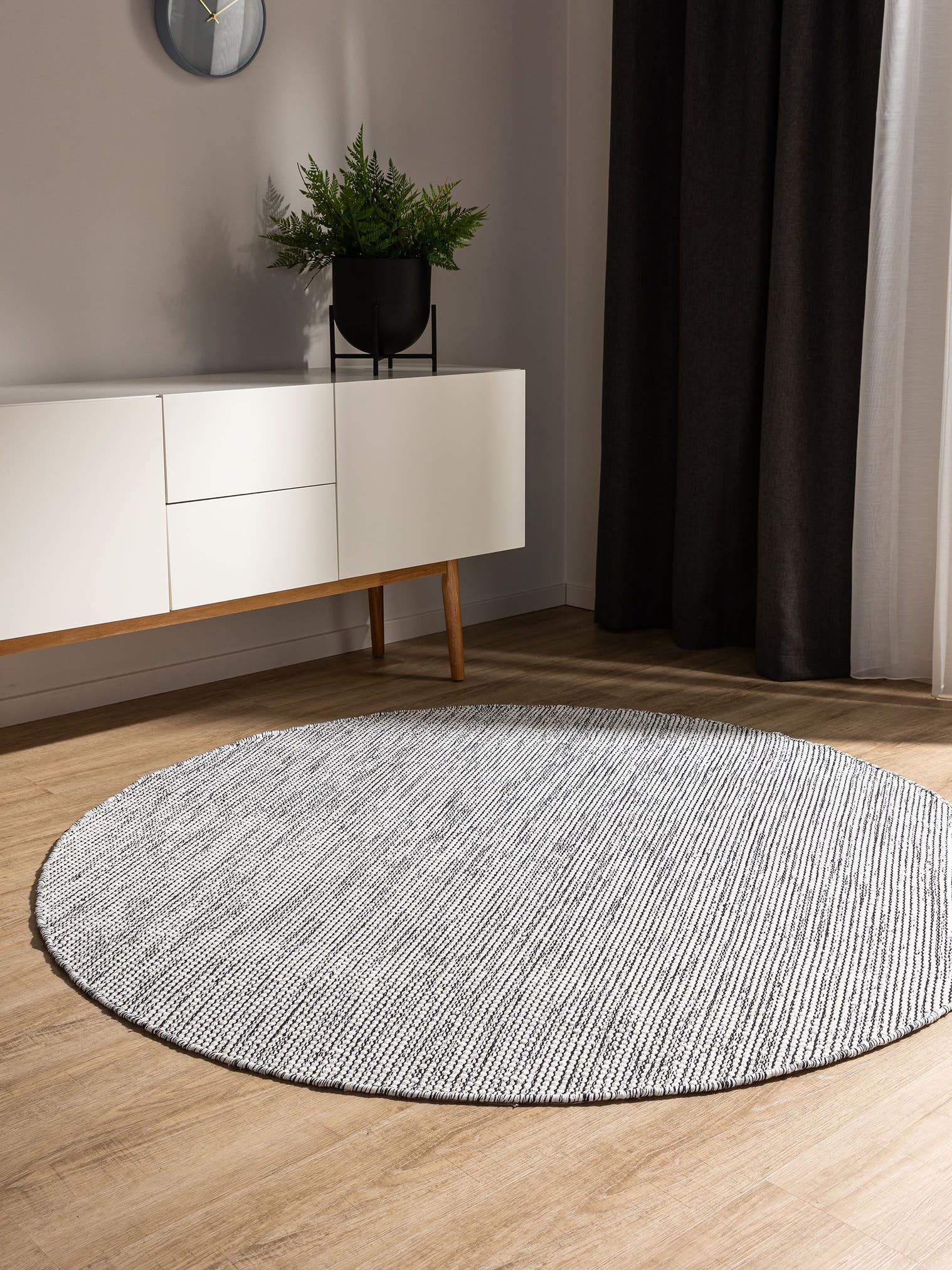 Teppich aus 100% Baumwolle in Beige mit bis 5 mm hohem Flor von benuta Basic
