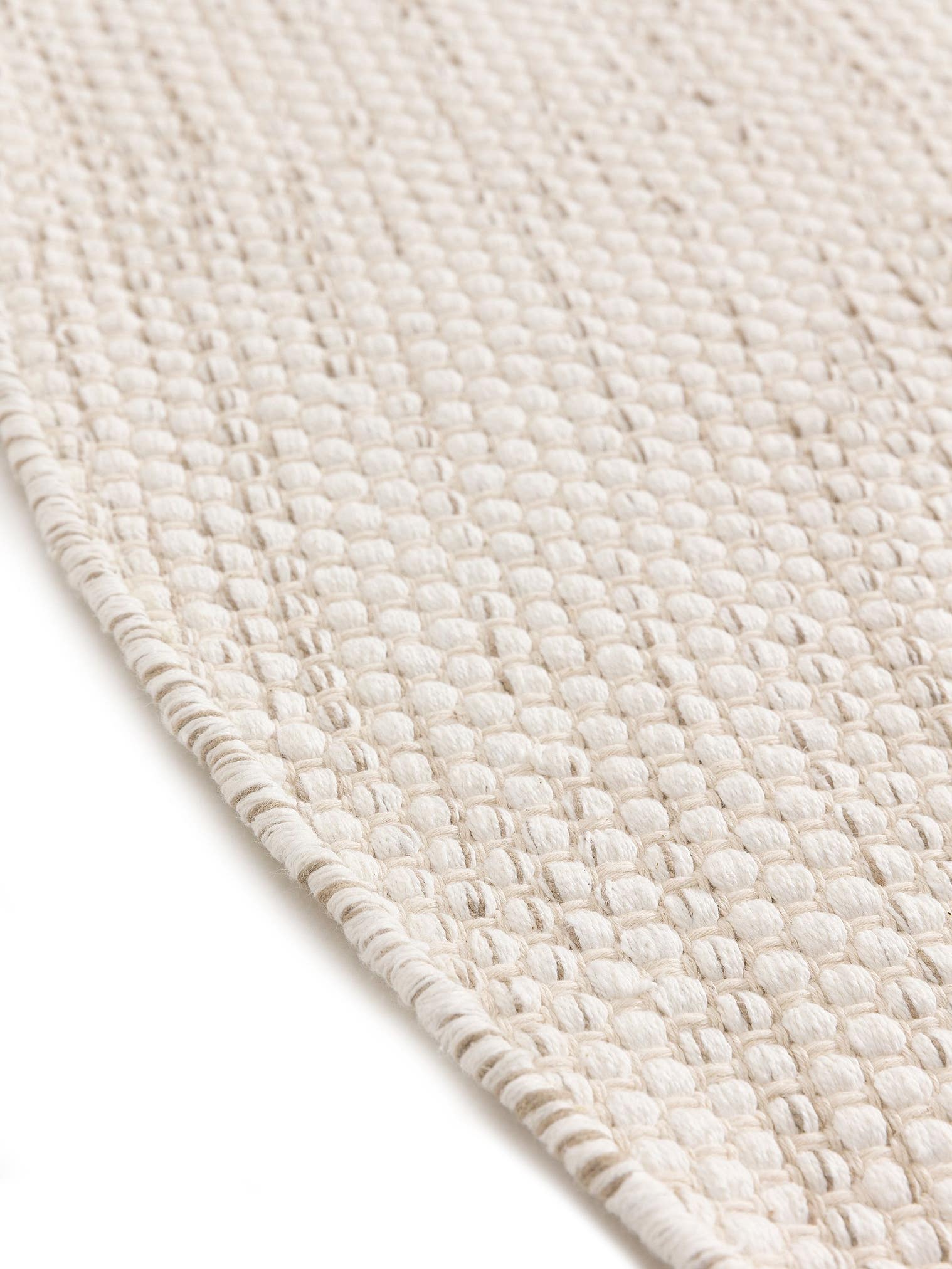 Teppe av 100 % bomull i Beige med opptil 5 mm høy lugg fra benuta Basic