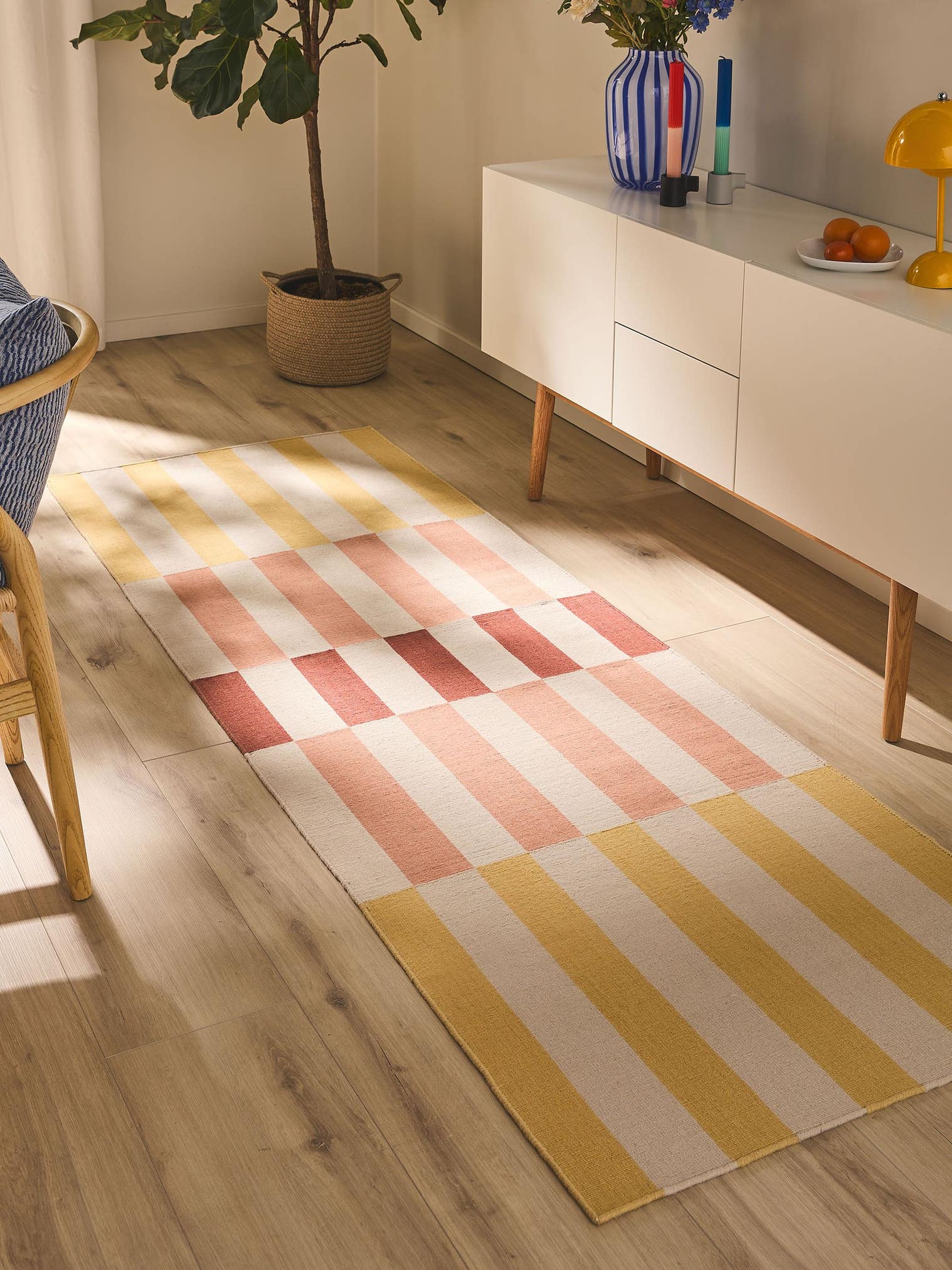 Rug made of 100% Wool in Yellow with a 1- 5 mm high pile by benuta Nest