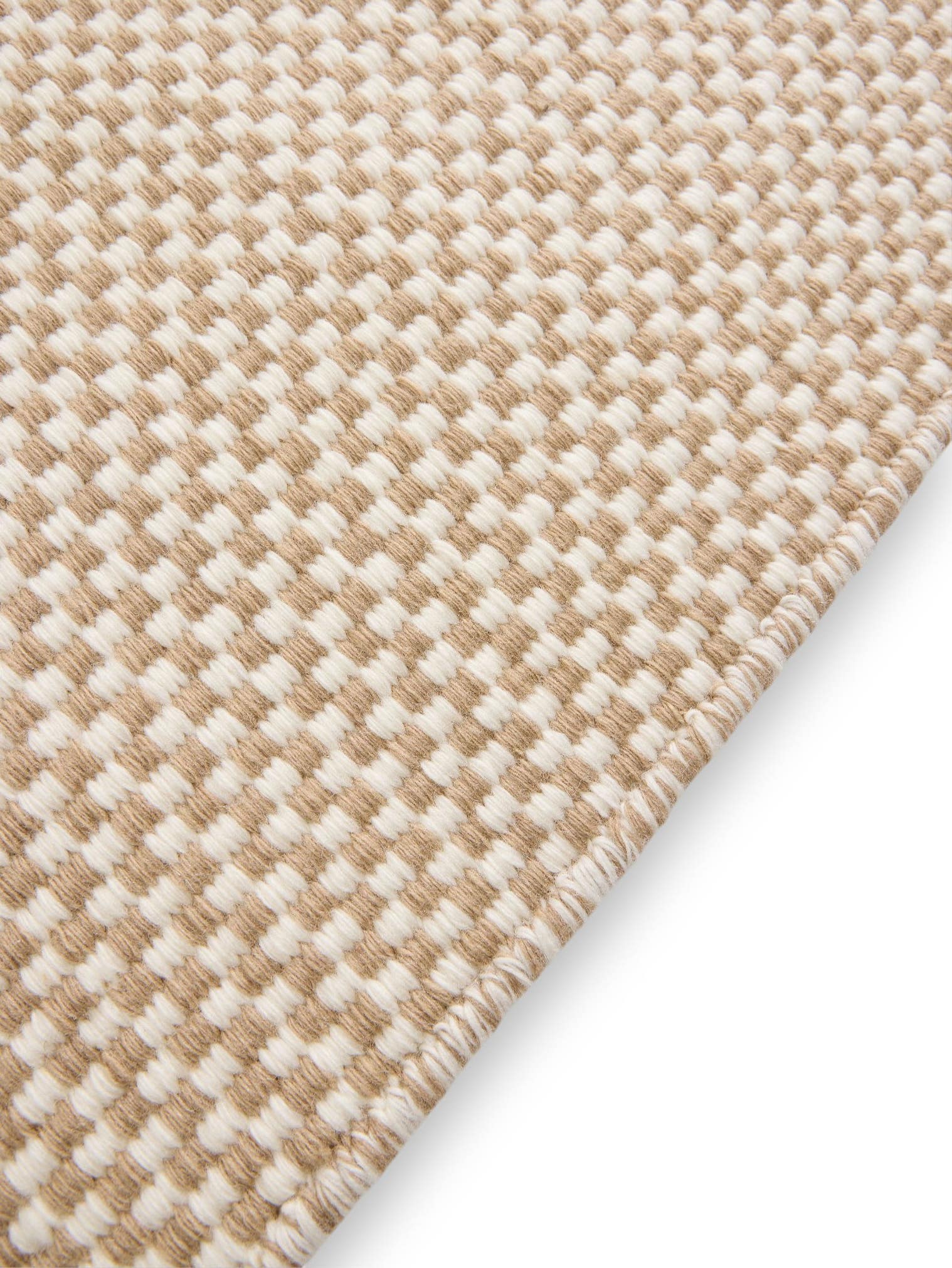 Teppich aus 100% Wolle (aus Neuseeland) in Beige mit bis 5 mm hohem Flor von benuta Pure