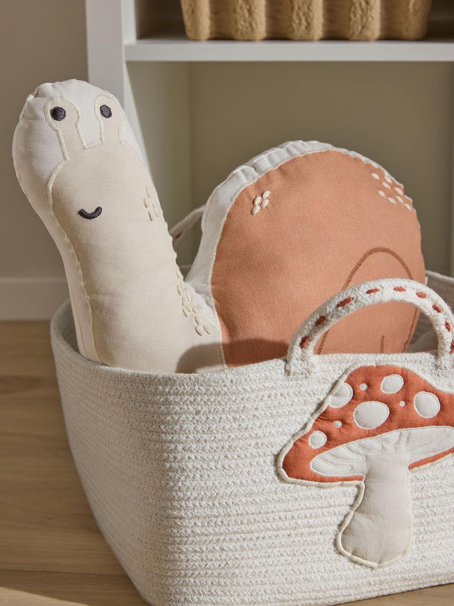 Coussin Isa Beige/Multicouleur en motif KidsDesign en 100% Coton de Lytte
