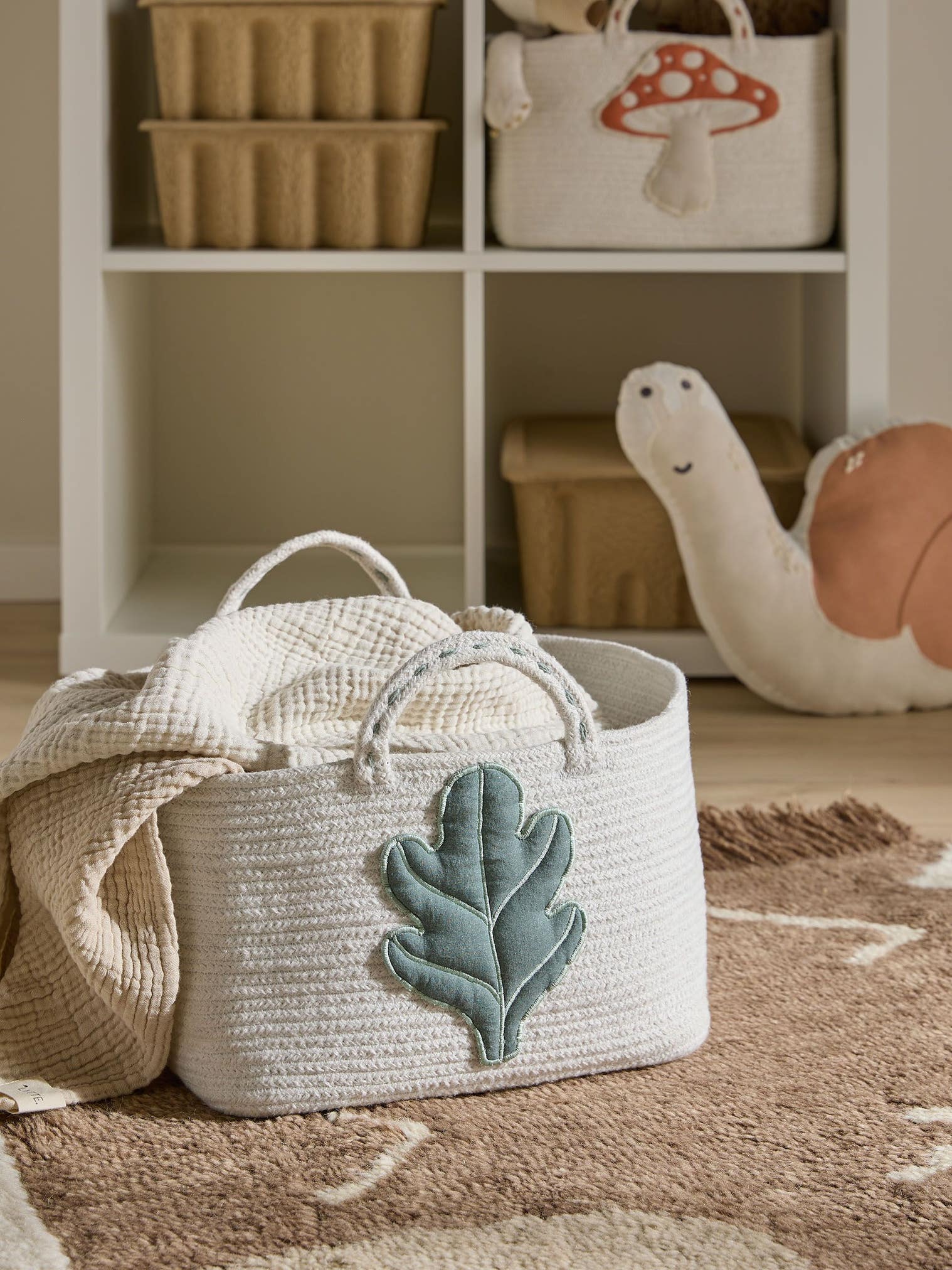 Kurv Isa Cremehvid i KidsDesign-design lavet af 100% Bomuld fra Lytte