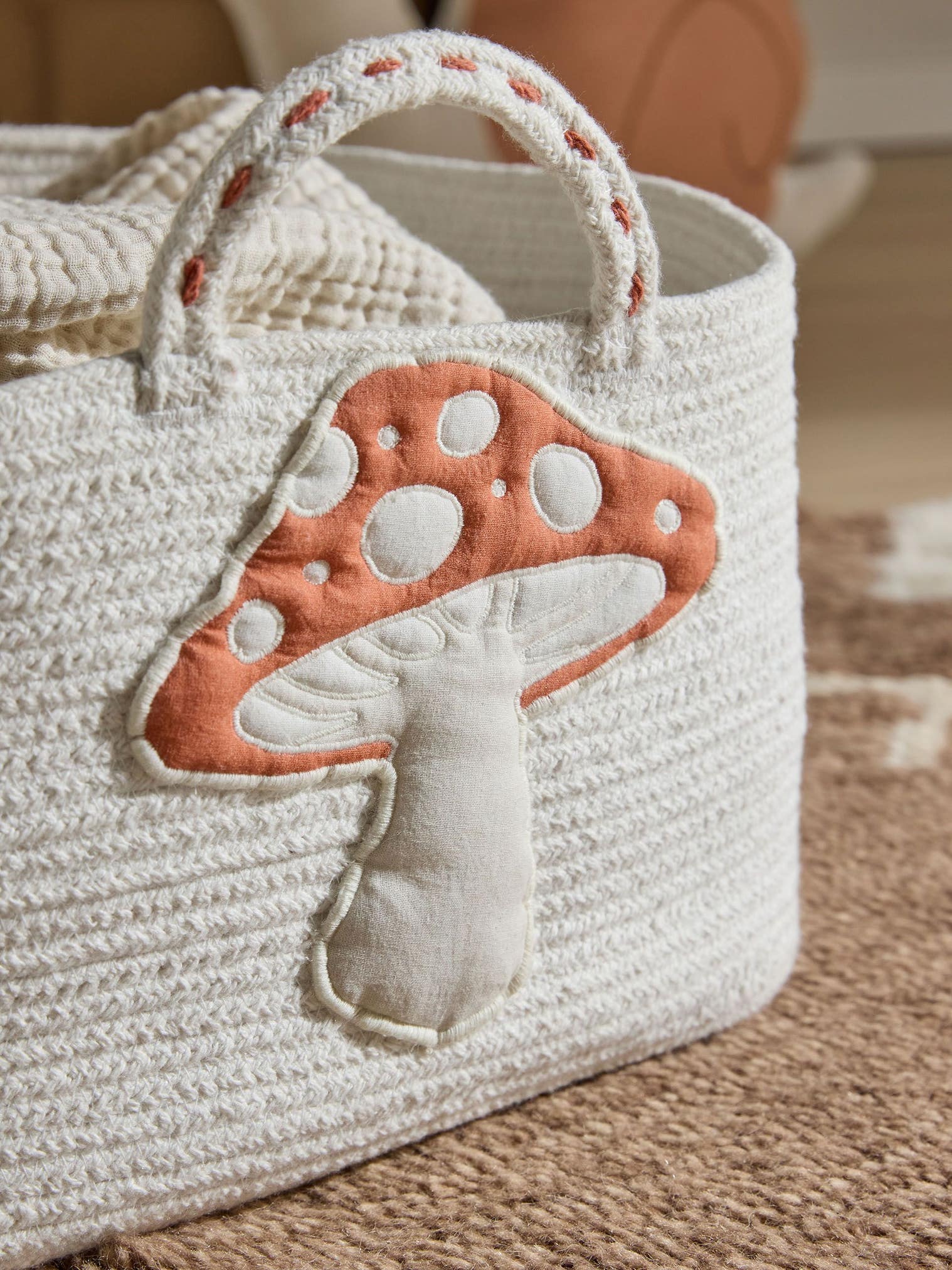 Kurv Isa Cremehvid i KidsDesign-design lavet af 100% Bomuld fra Lytte