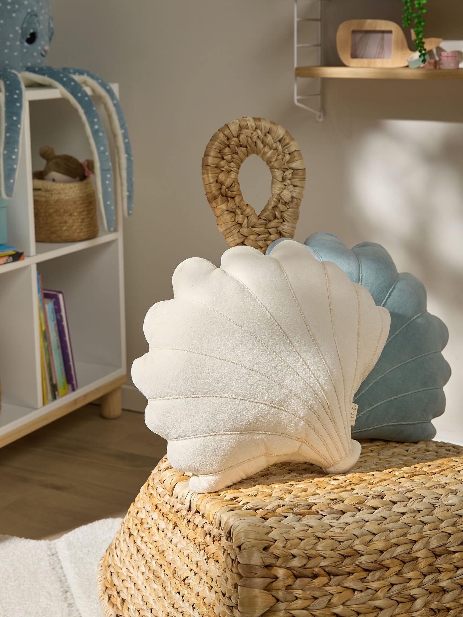 Poduszka Nori kremowy com design KidsDesign em 100% Bawełna da Lytte
