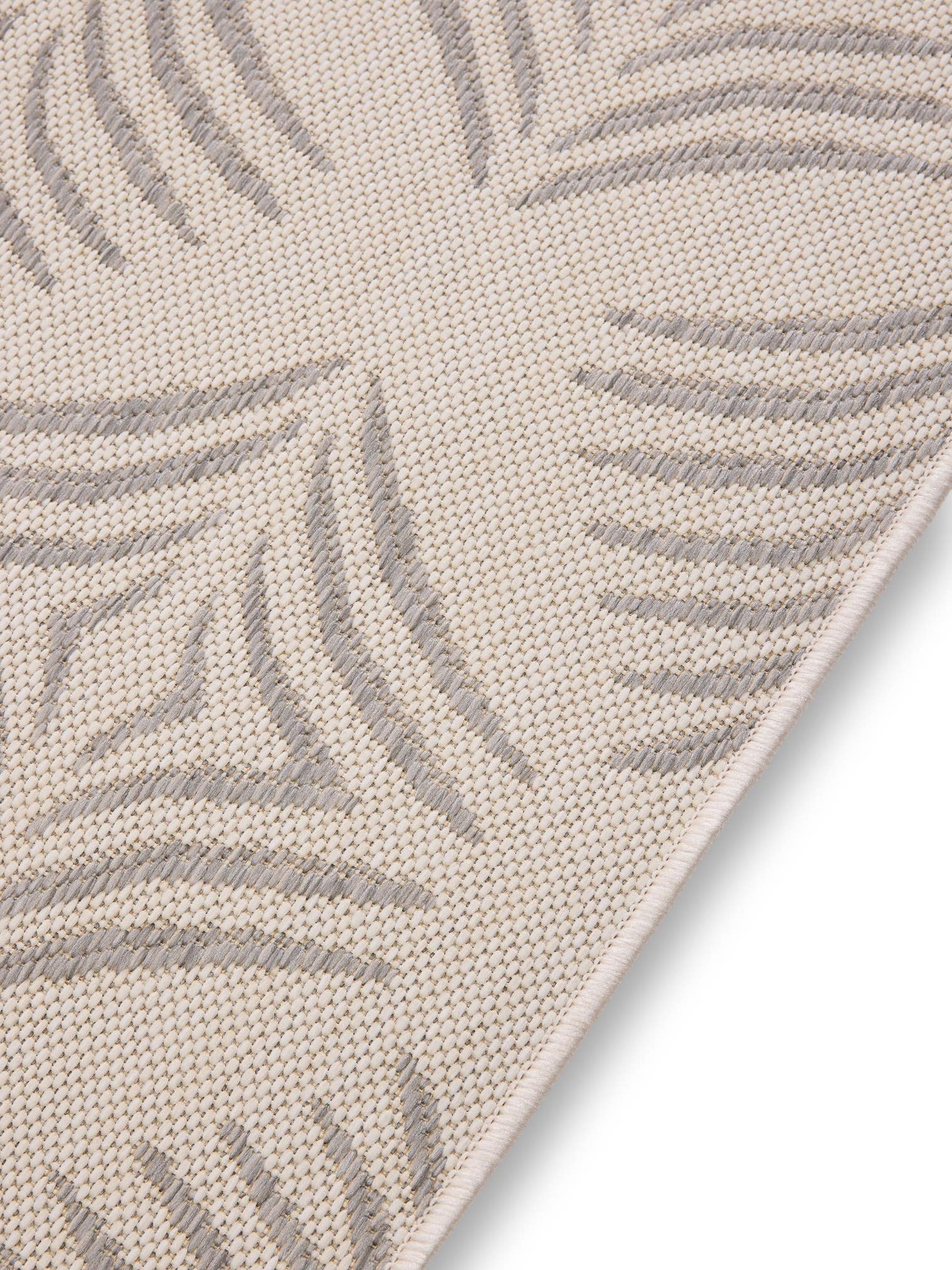 Teppich aus 100% Polypropylen in Grau mit bis 5 mm hohem Flor von benuta Nest