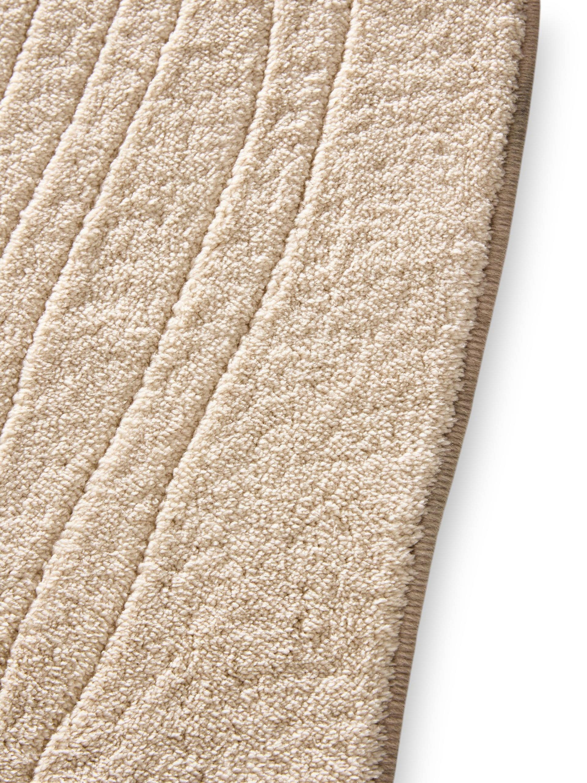 Rug made of 100% Polyester in Beige with a 6 - 10 mm high pile by benuta Pop