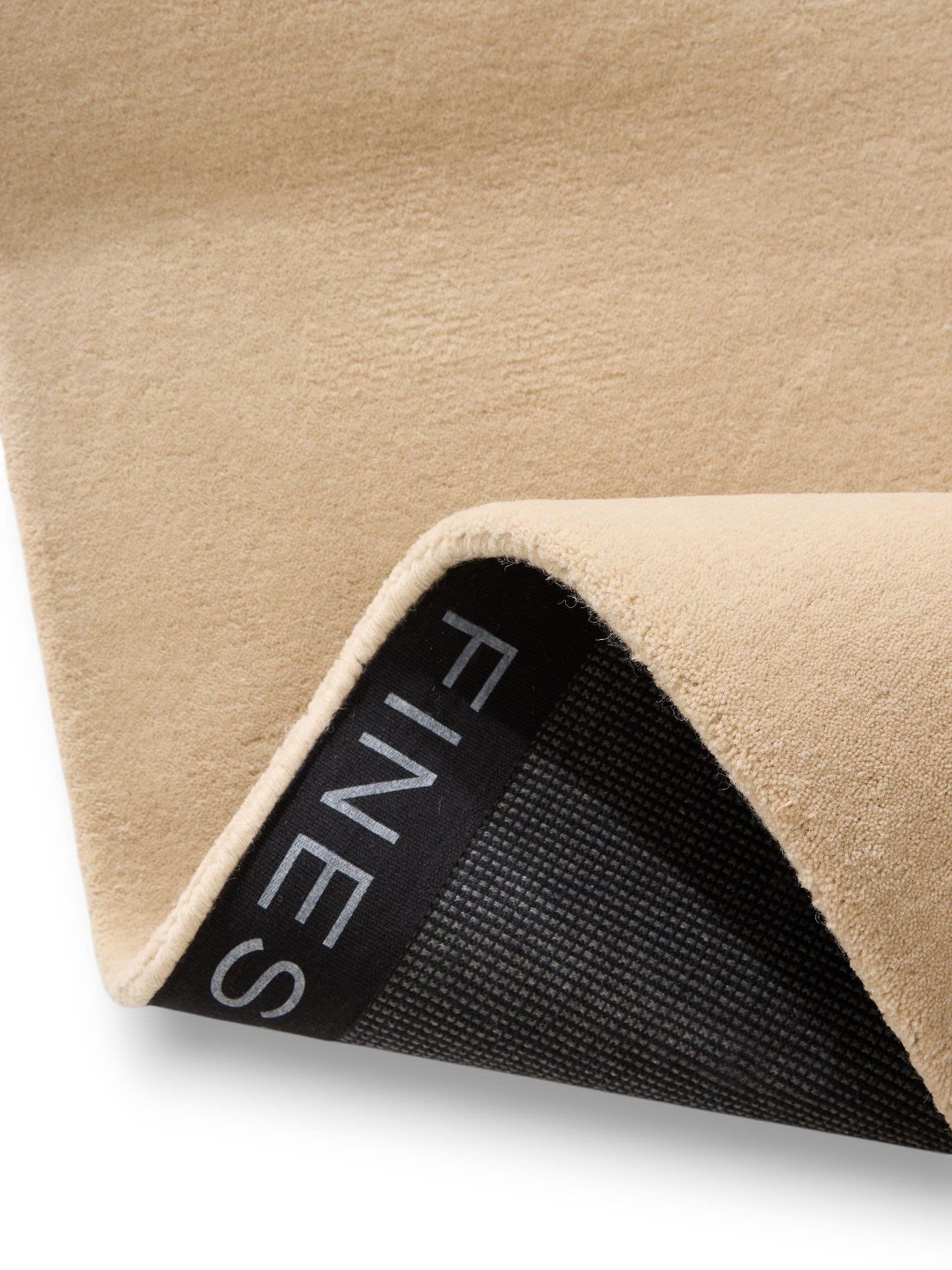 Rug made of 80% Wool, 20% Lyocell (TENCEL™) in Beige with a 6 - 10 mm high pile by benuta Finest