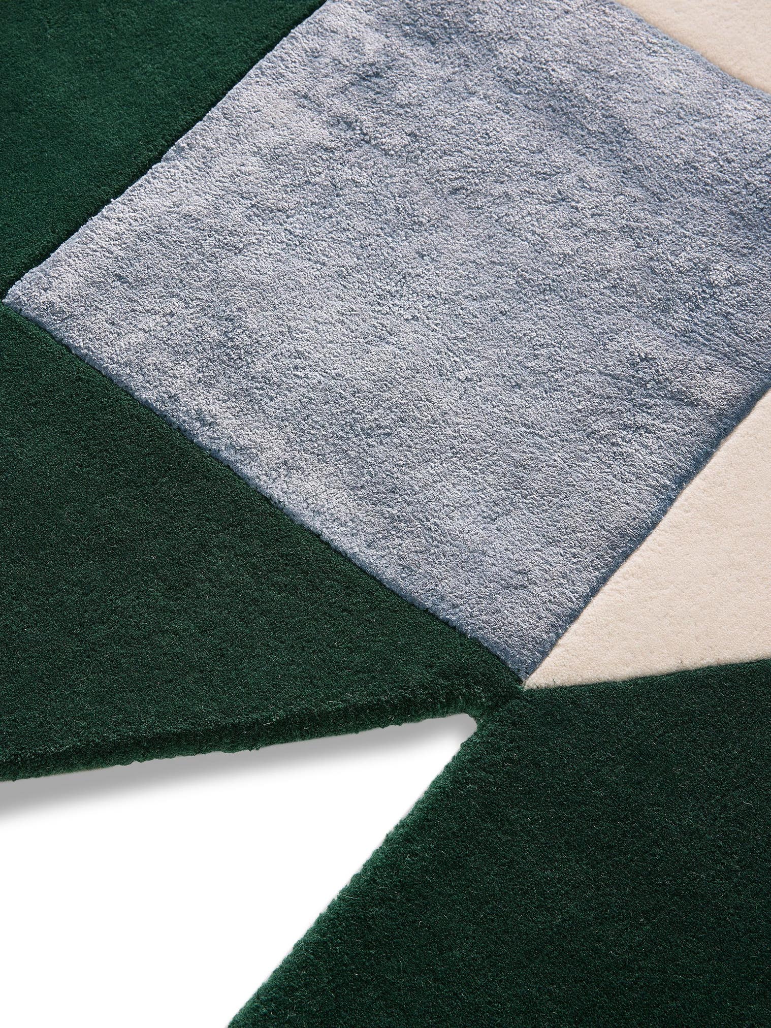 Teppich aus 70% Wolle, 30% Lyocell (TENCEL™) in Multicolor mit 6 bis 10 mm hohem Flor von benuta Finest