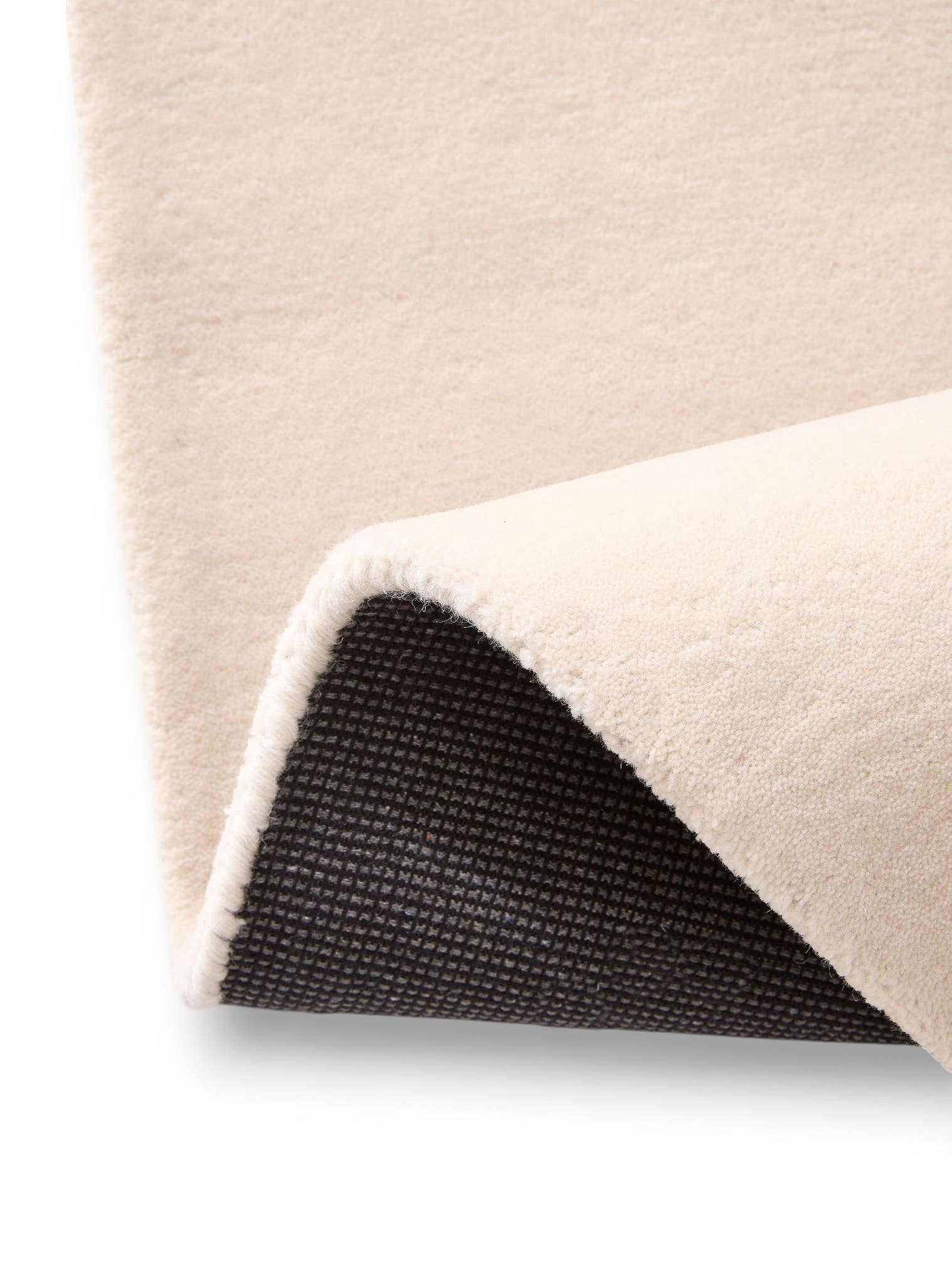 Teppich aus 97% Wolle, 3% Lyocell (TENCEL™) in Multicolor mit 6 bis 10 mm hohem Flor von benuta Finest